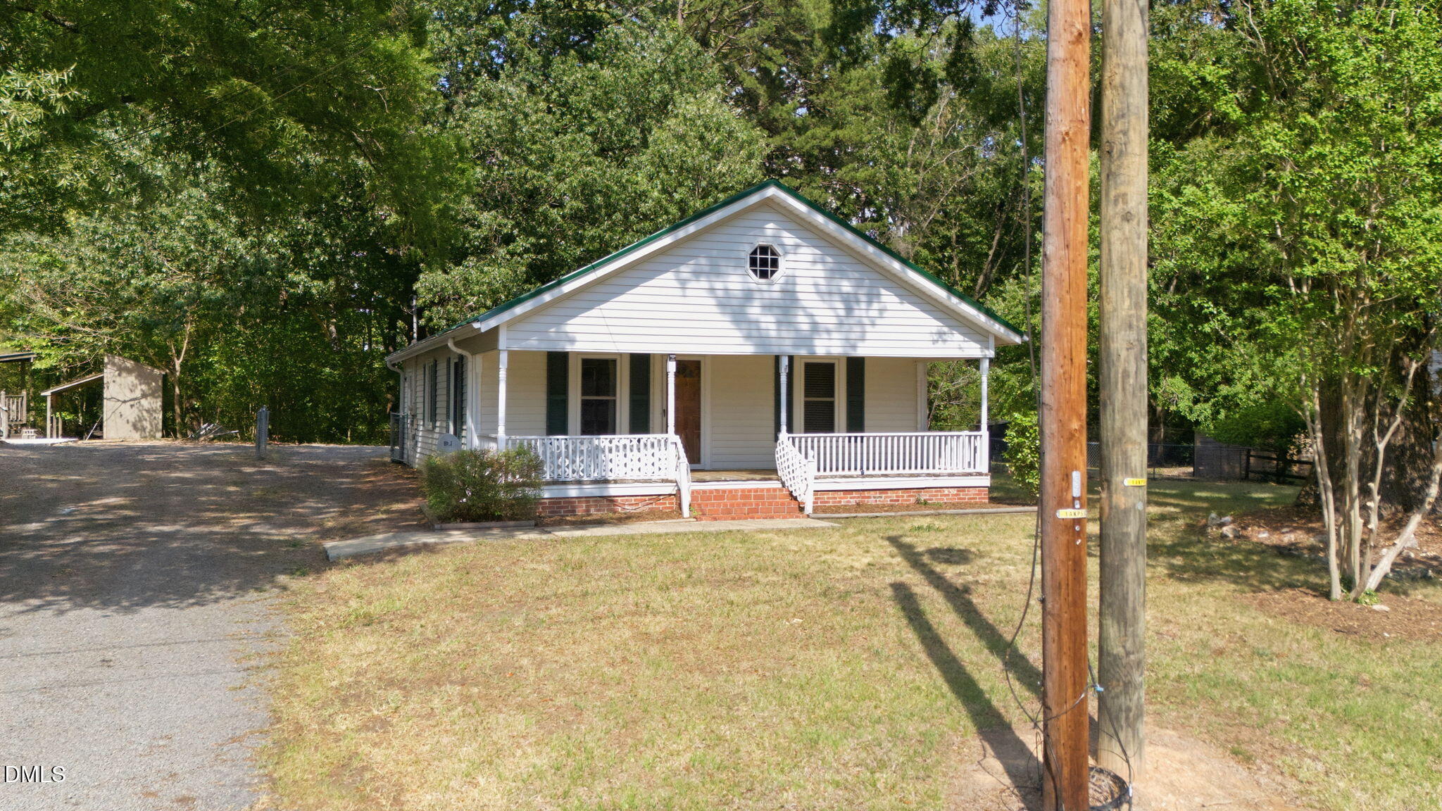1911 Watson Road Property Photo 1