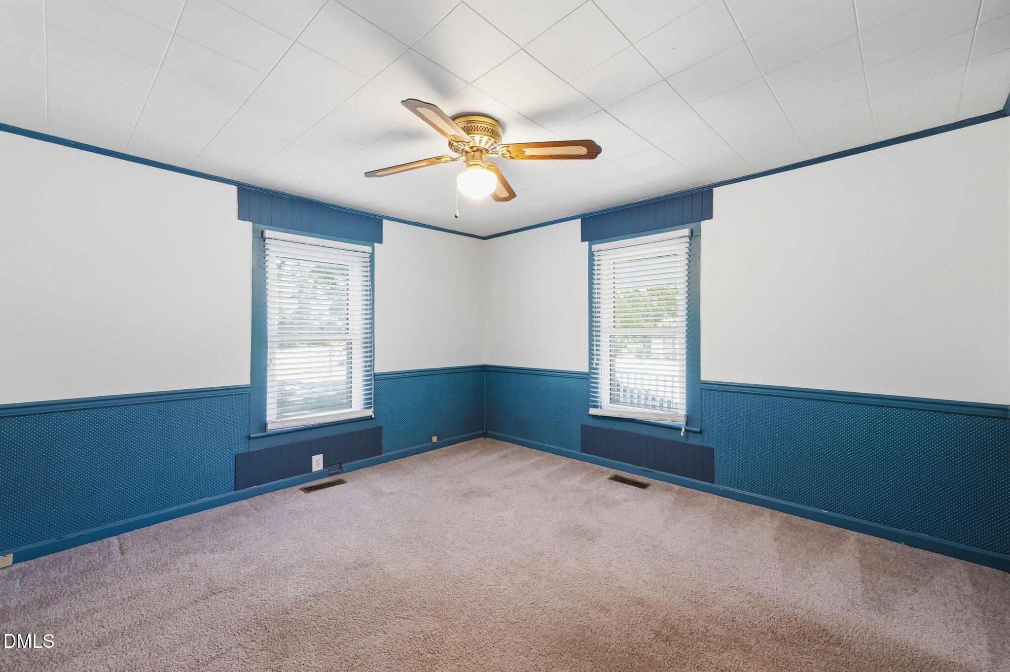 1911 Watson Road Property Photo 12