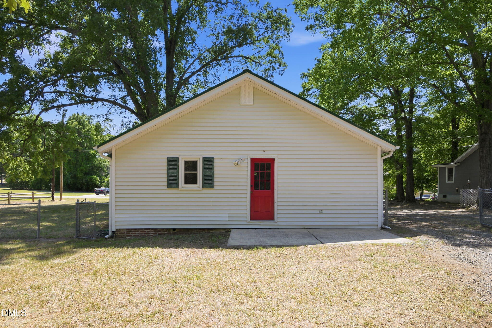 1911 Watson Road Property Photo 23