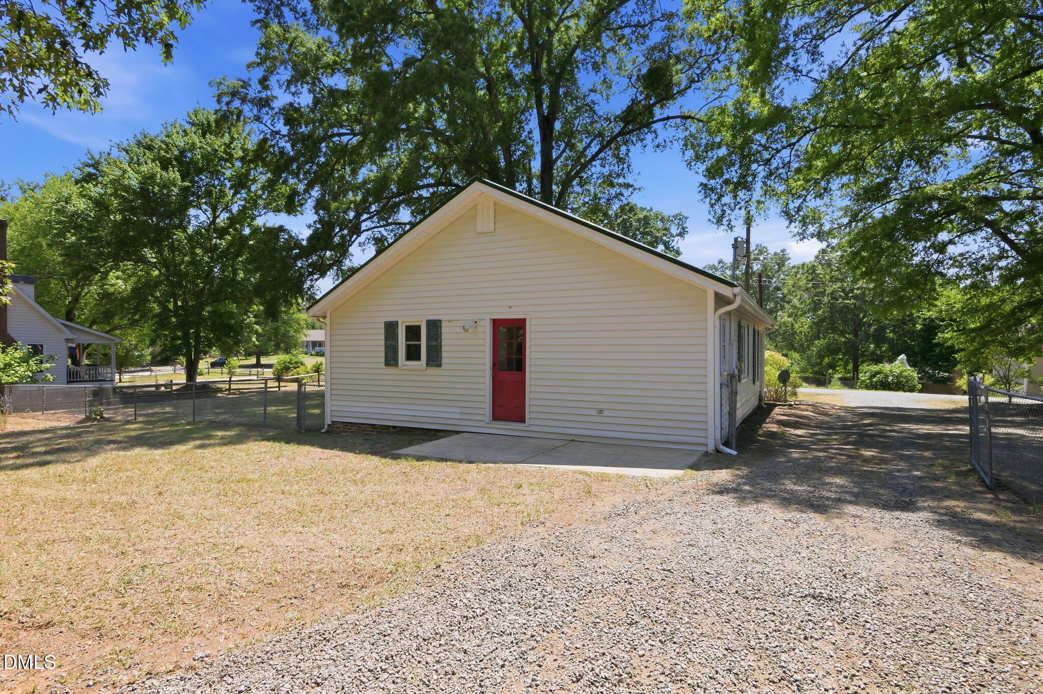 1911 Watson Road Property Photo 25