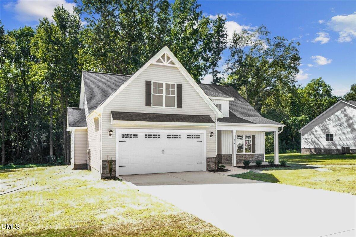 304 Creeks Edge Drive Property Photo 5