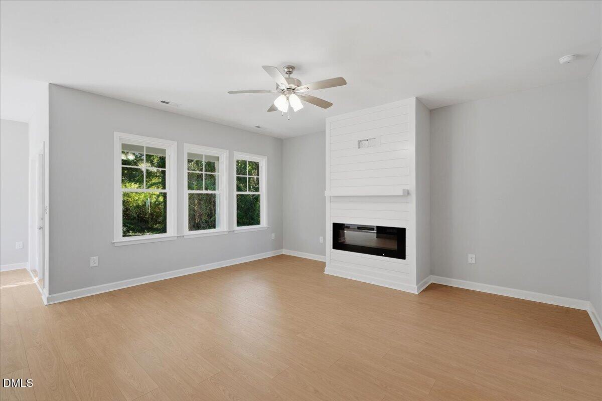 304 Creeks Edge Drive Property Photo 12