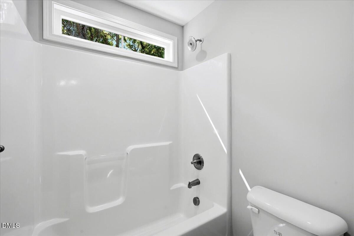 304 Creeks Edge Drive Property Photo 31