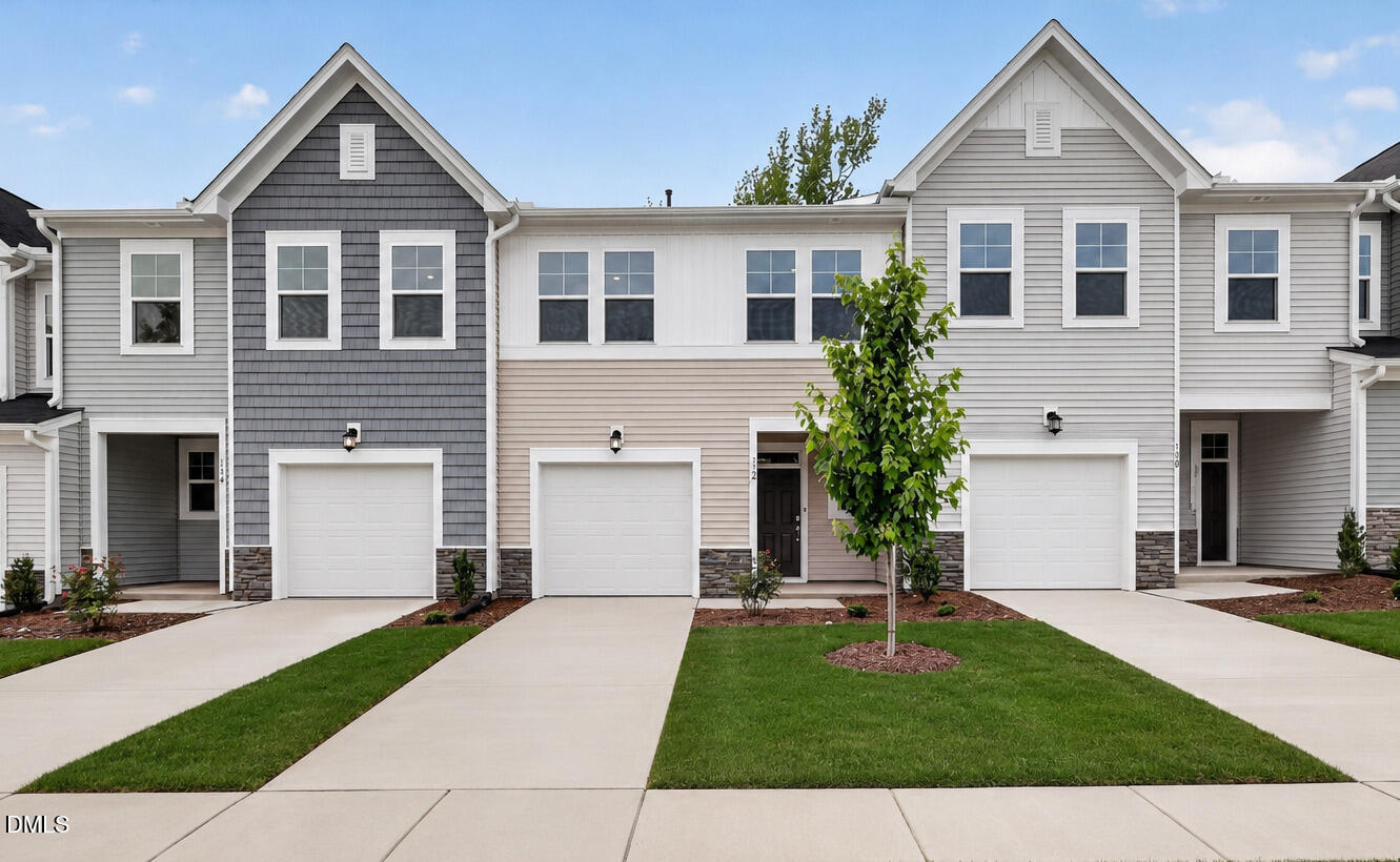 132 Tree Moss Court Property Photo 1