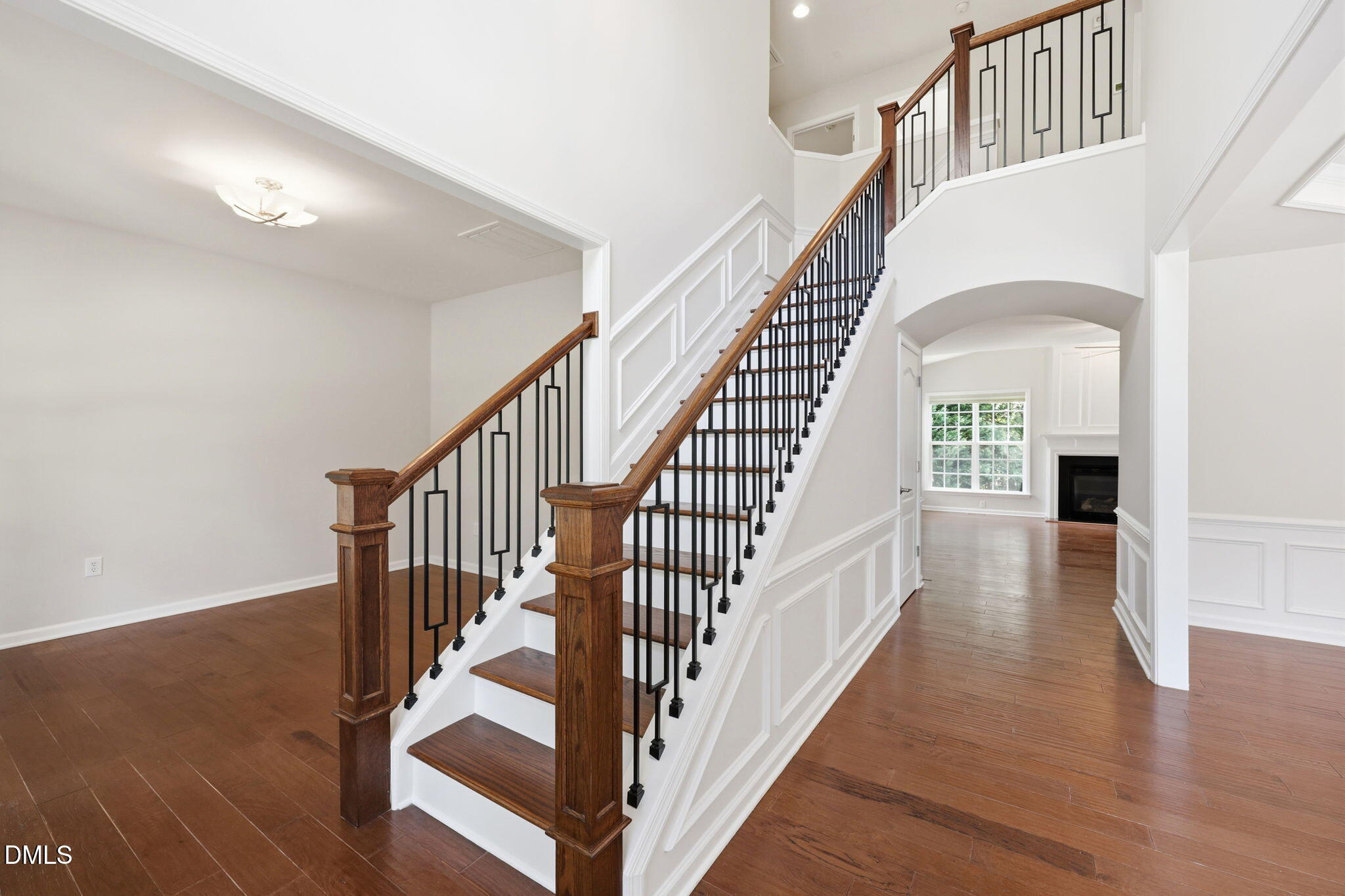 1201 Hill Hollow Way Property Photo 3