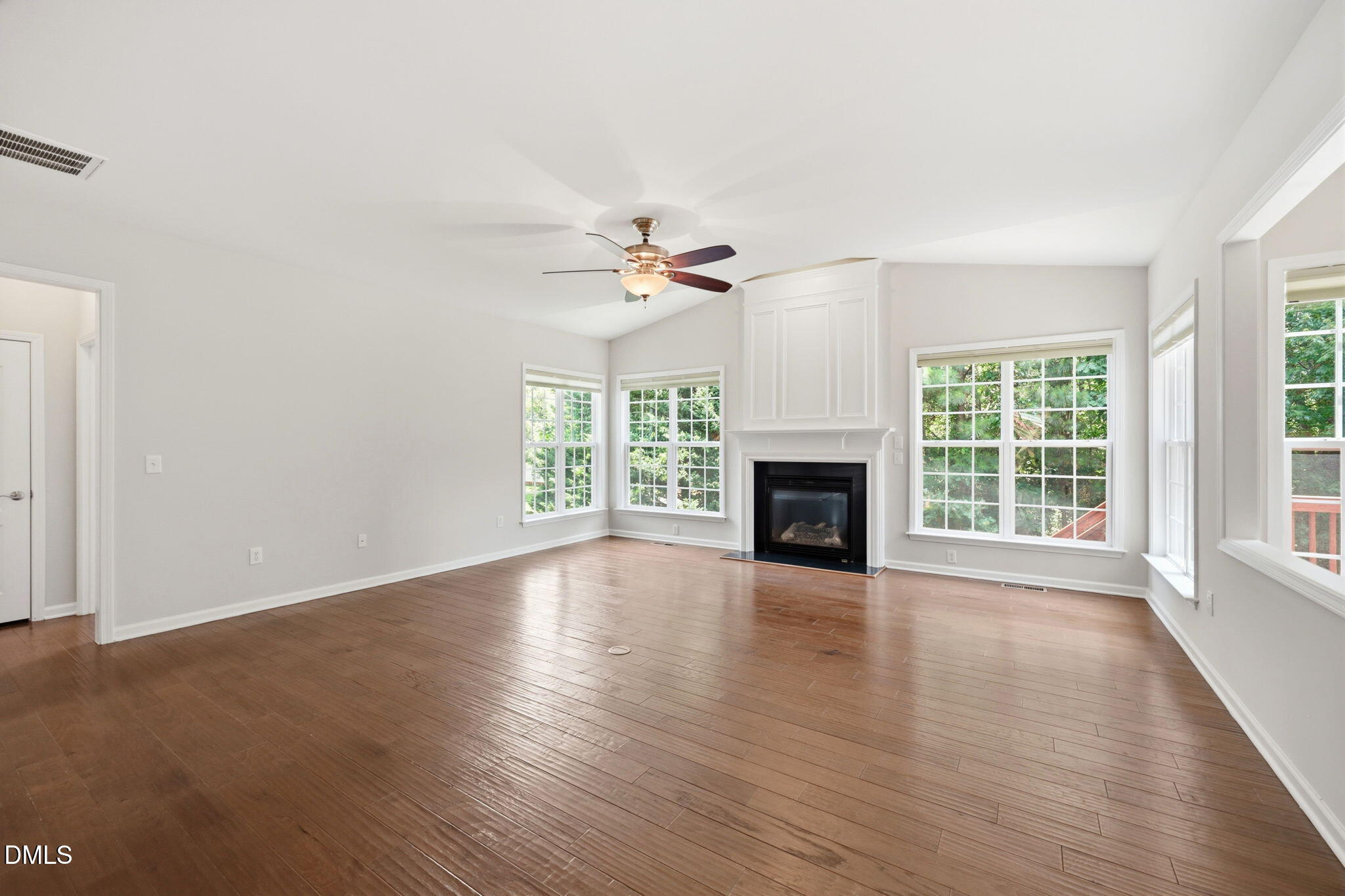 1201 Hill Hollow Way Property Photo 11