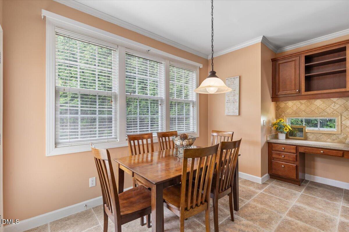 5404 Dutch Elm Drive Property Photo 10