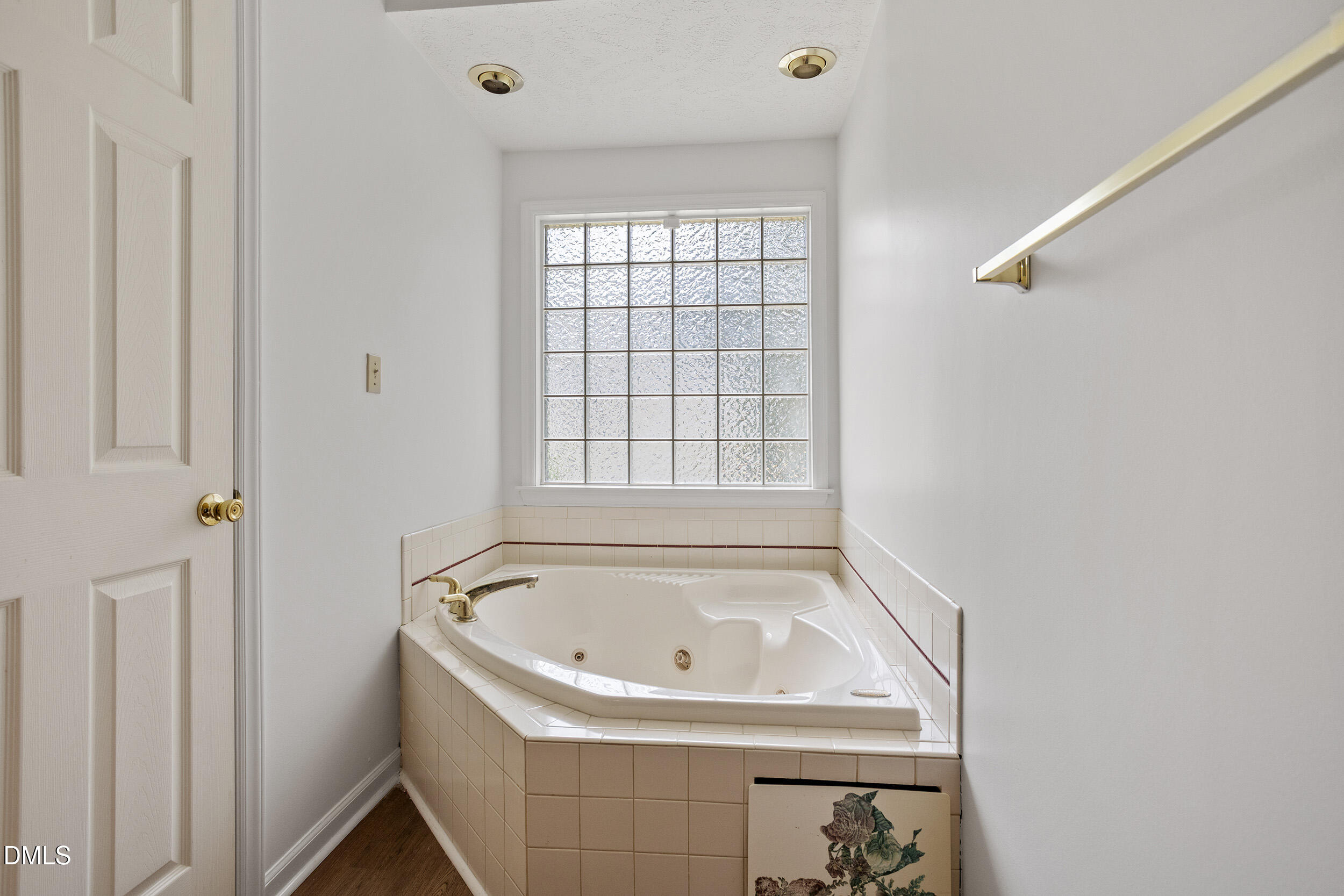 20 Senter Lane Property Photo 19