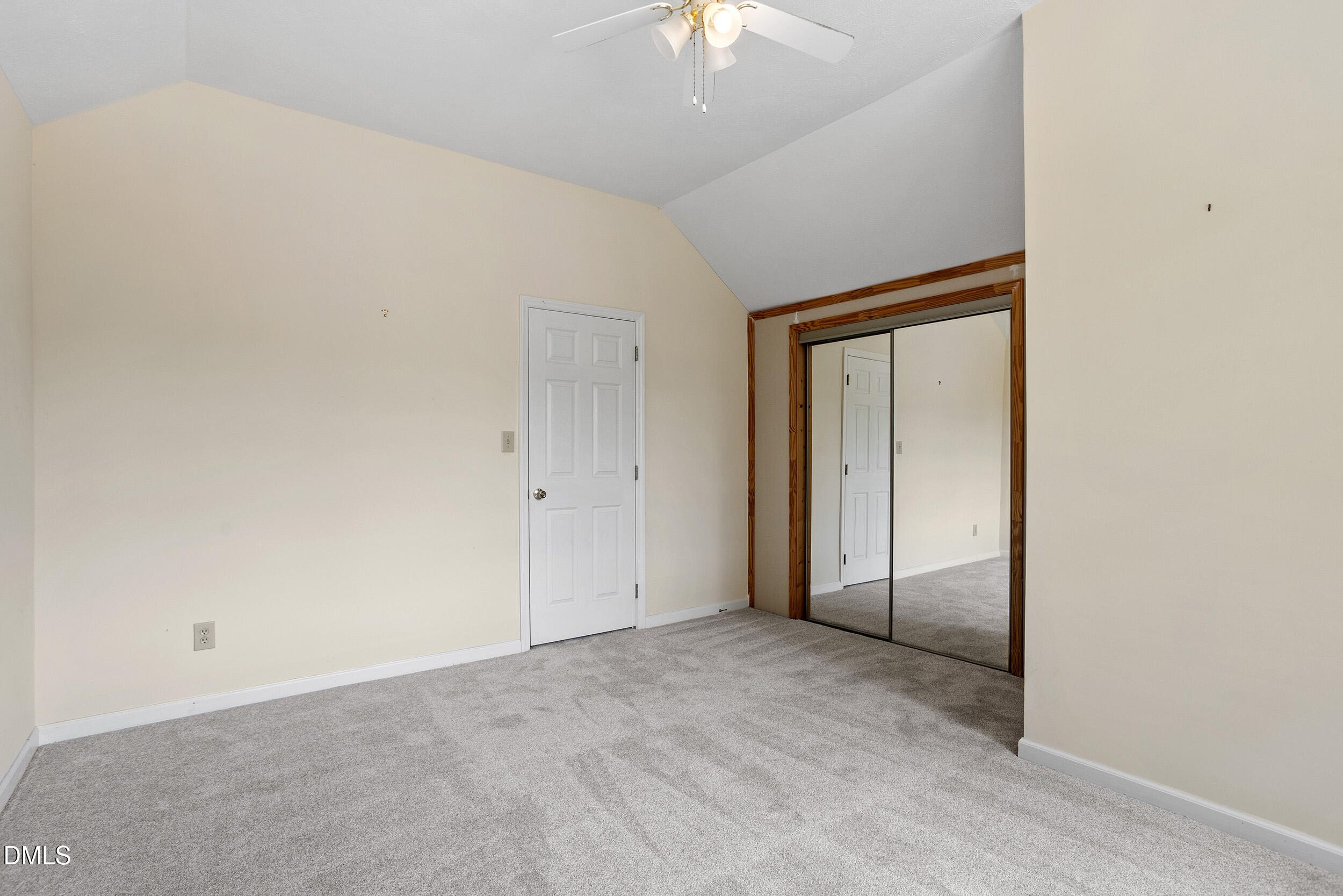 20 Senter Lane Property Photo 27