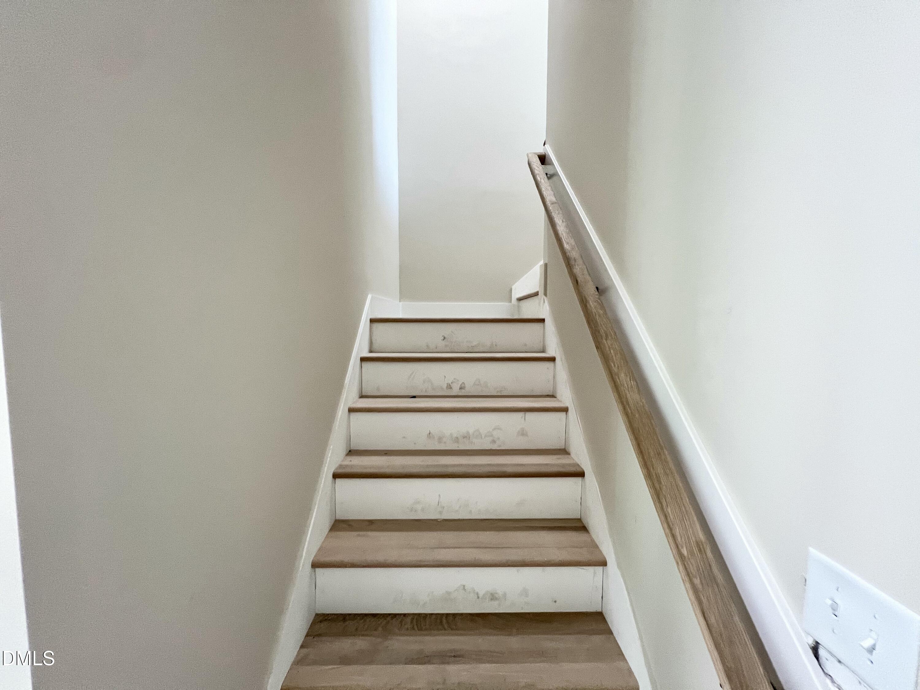 175 Hillstead Way Property Photo 18