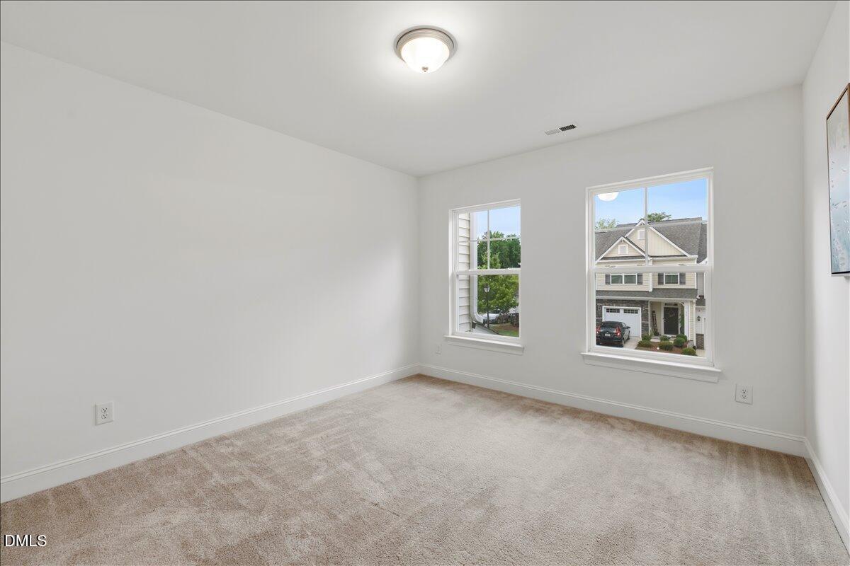 309 Lionel Street Property Photo 28