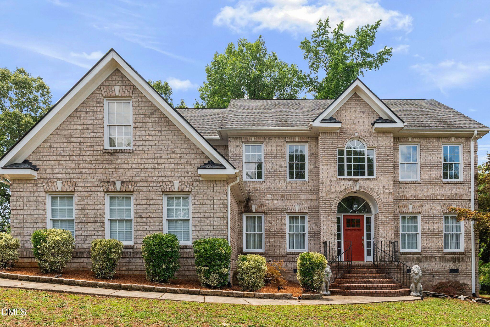 2901 Lauren Oaks Drive Property Photo 1