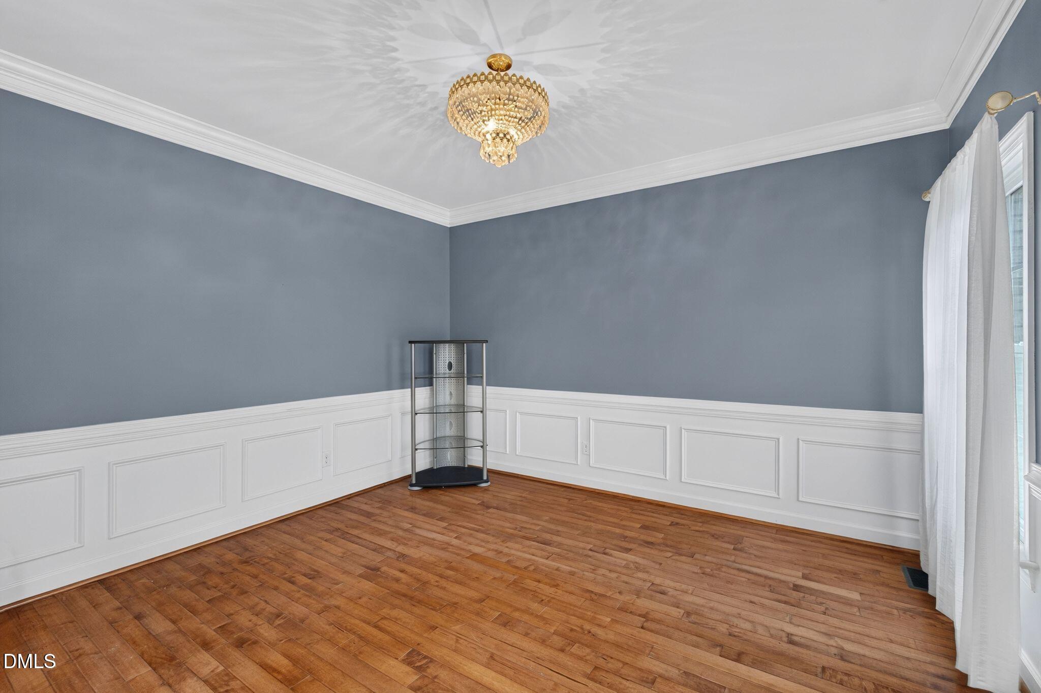 2901 Lauren Oaks Drive Property Photo 9