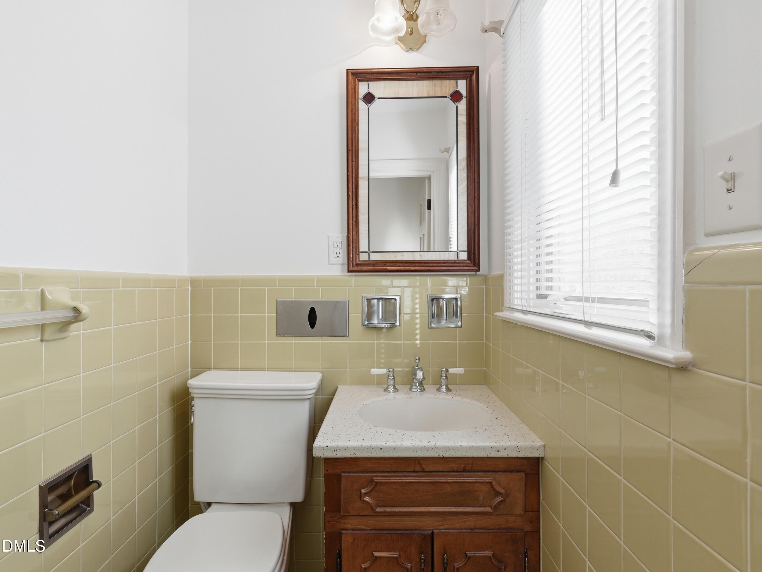 2420 Tyson Street Property Photo 17