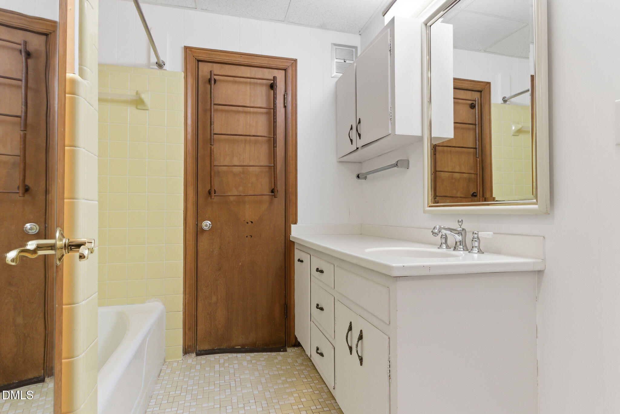 2420 Tyson Street Property Photo 51