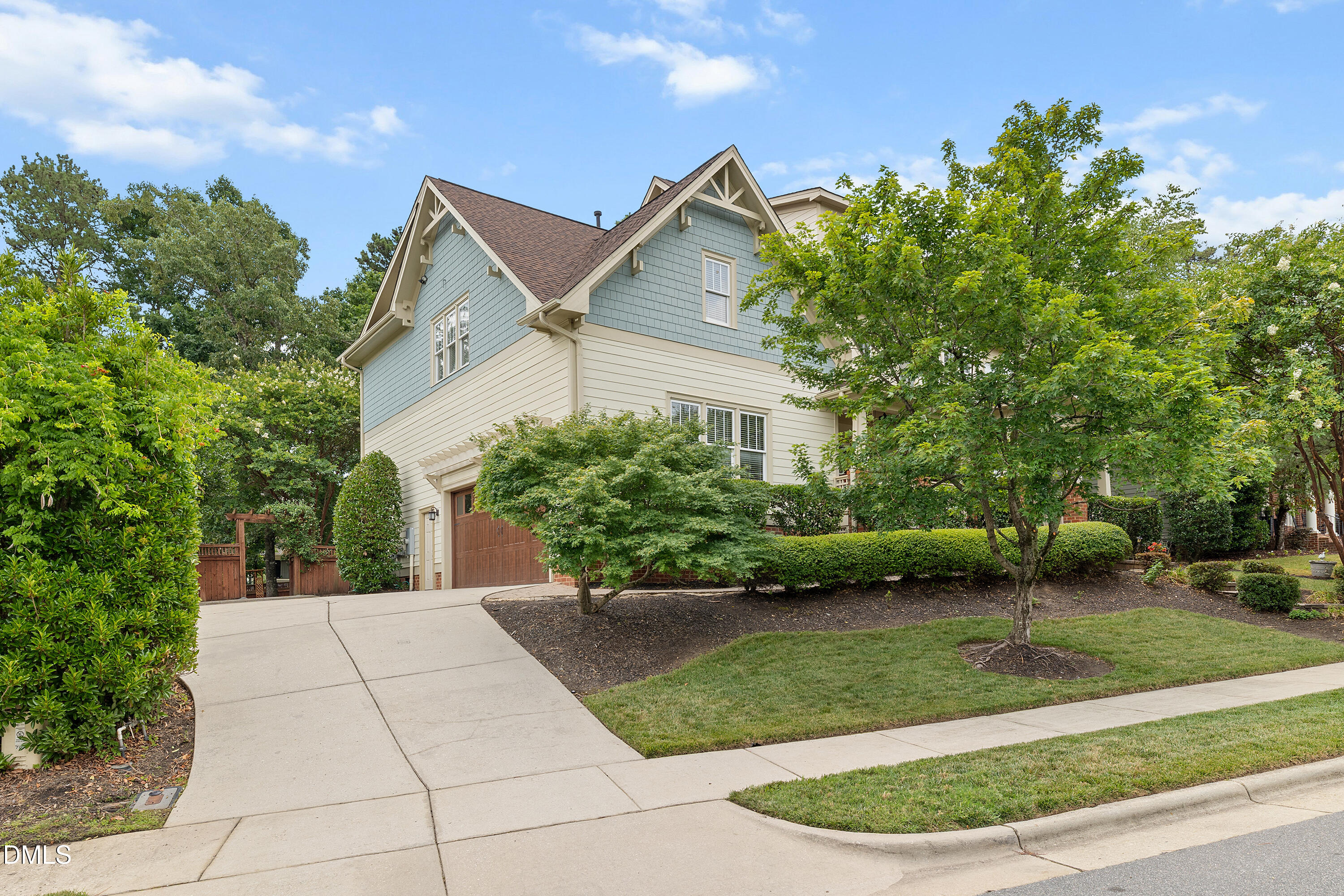 707 Magalloway Drive Property Photo 4