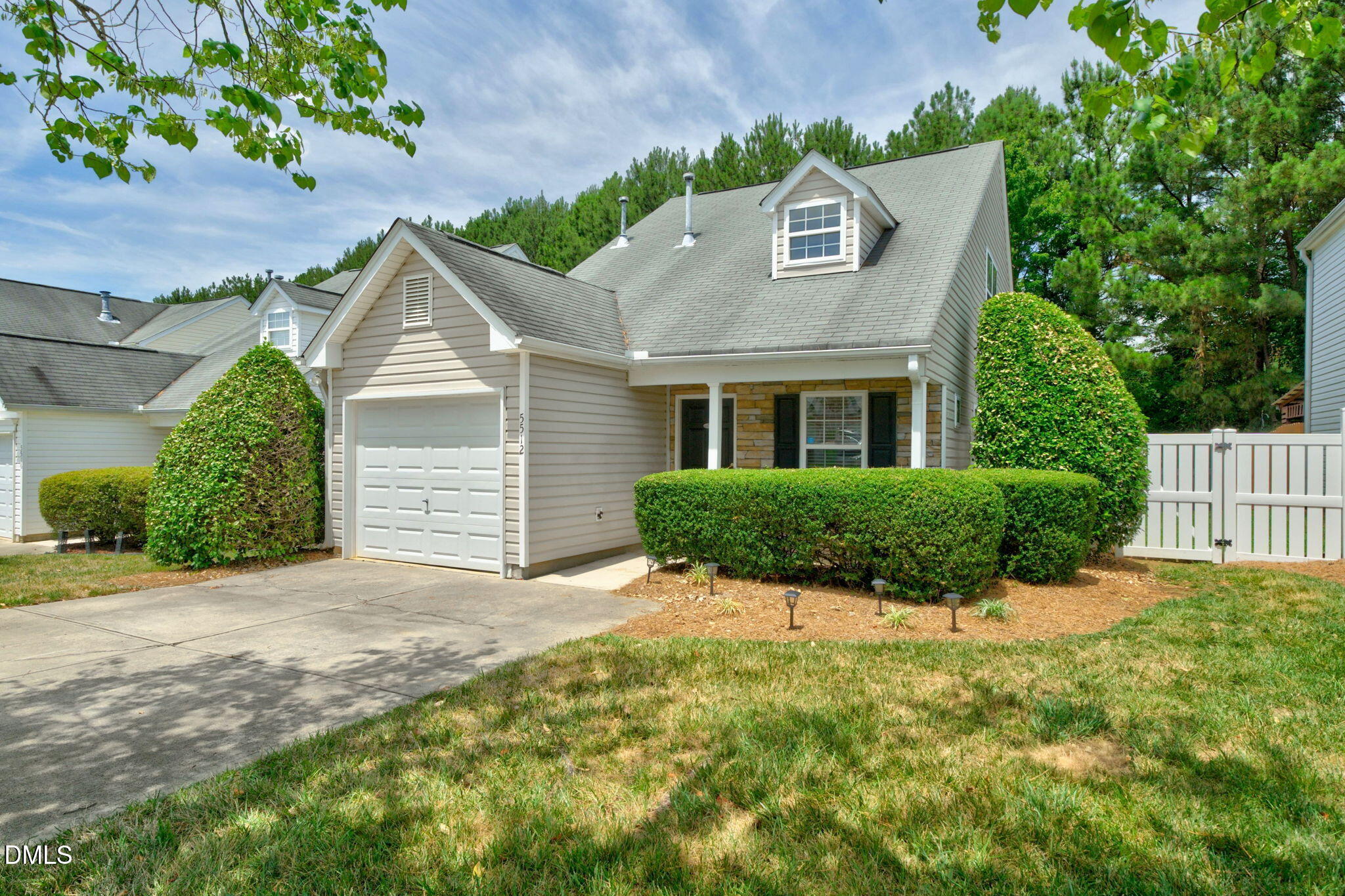 5512 Roan Mountain Place Property Photo 2