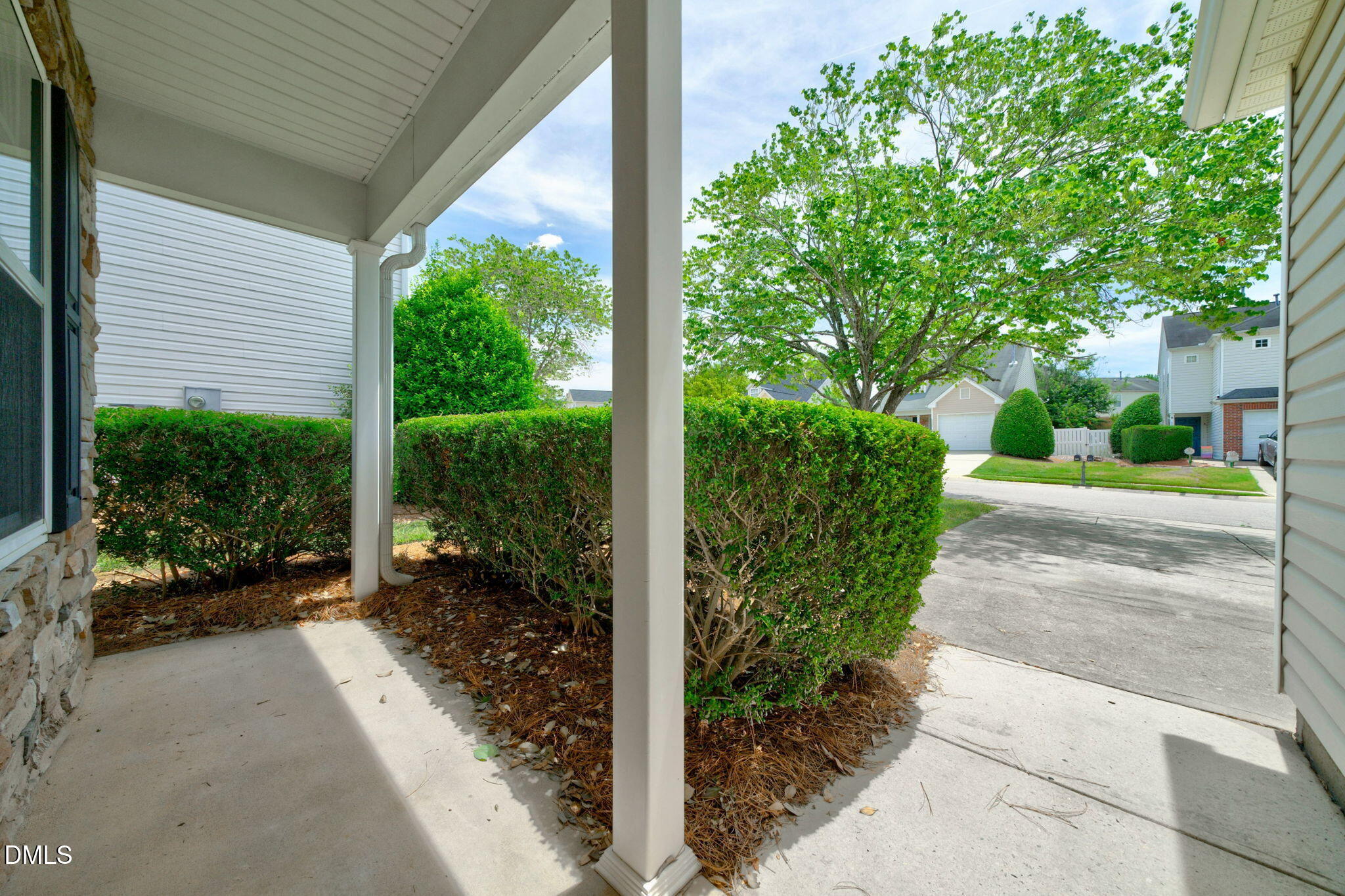 5512 Roan Mountain Place Property Photo 4
