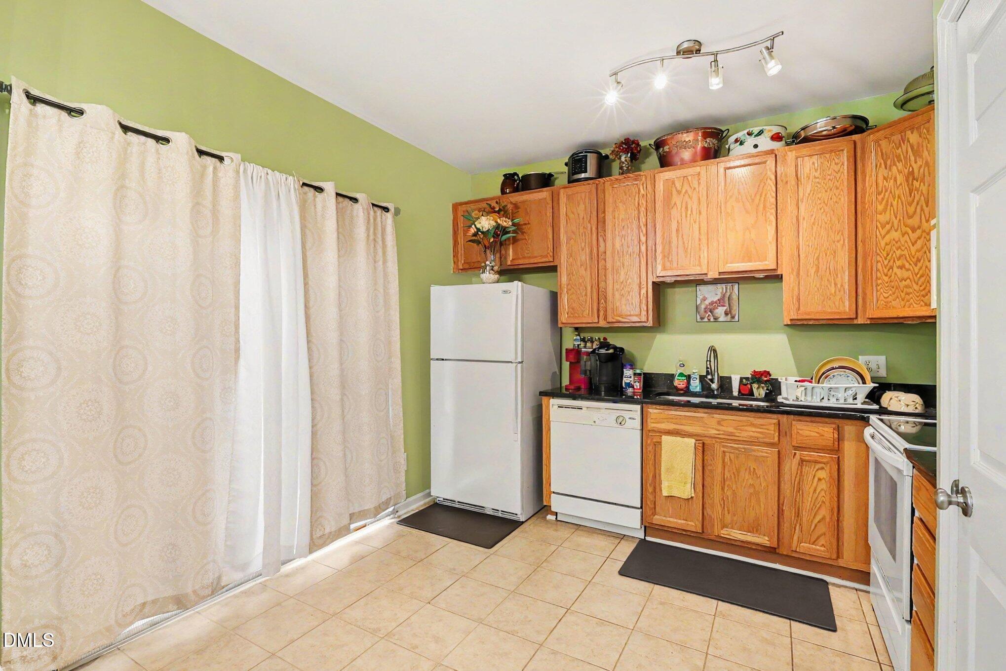 350 Gilman Lane 111 Property Photo 13