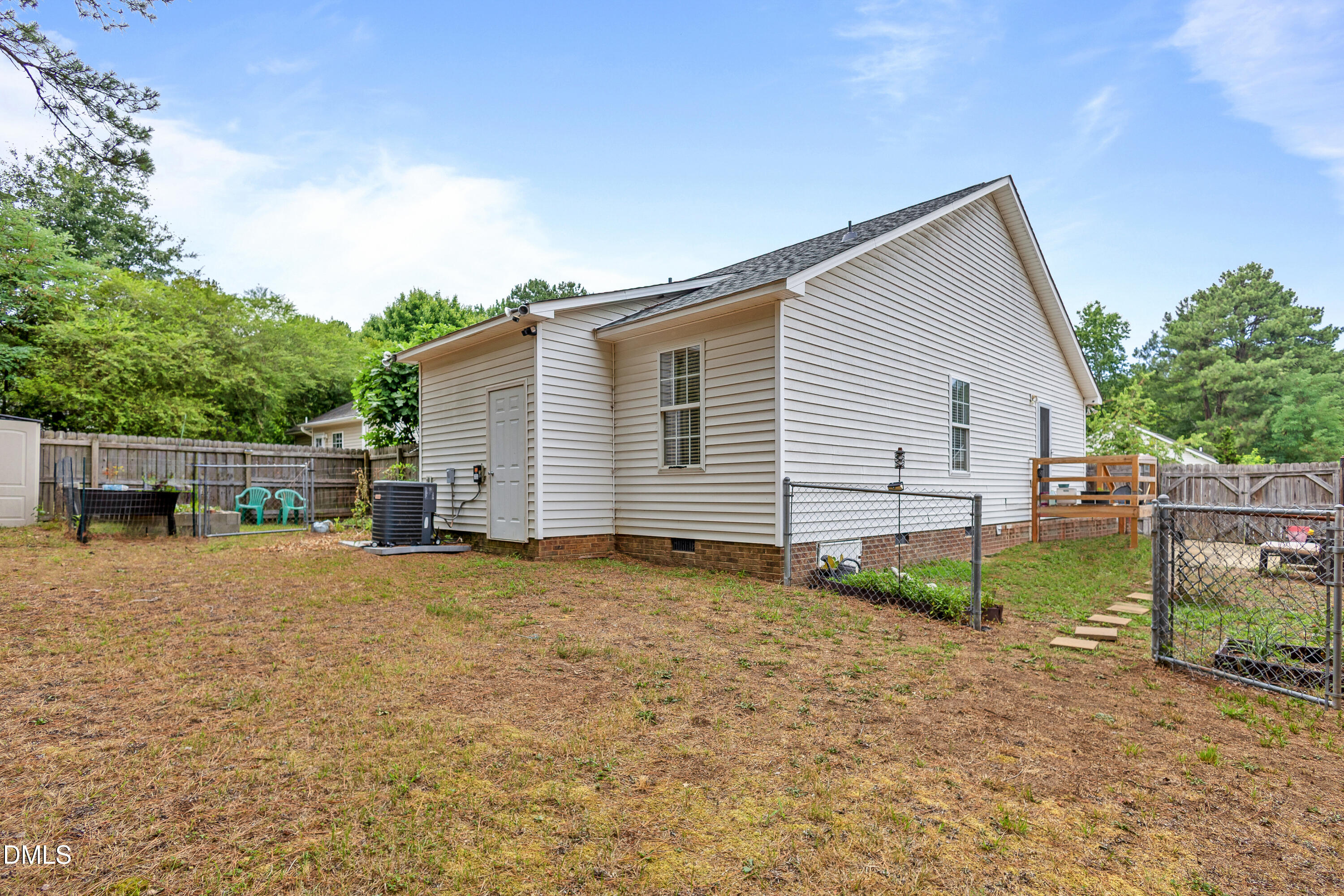 2889 Bennington Drive Property Photo 16