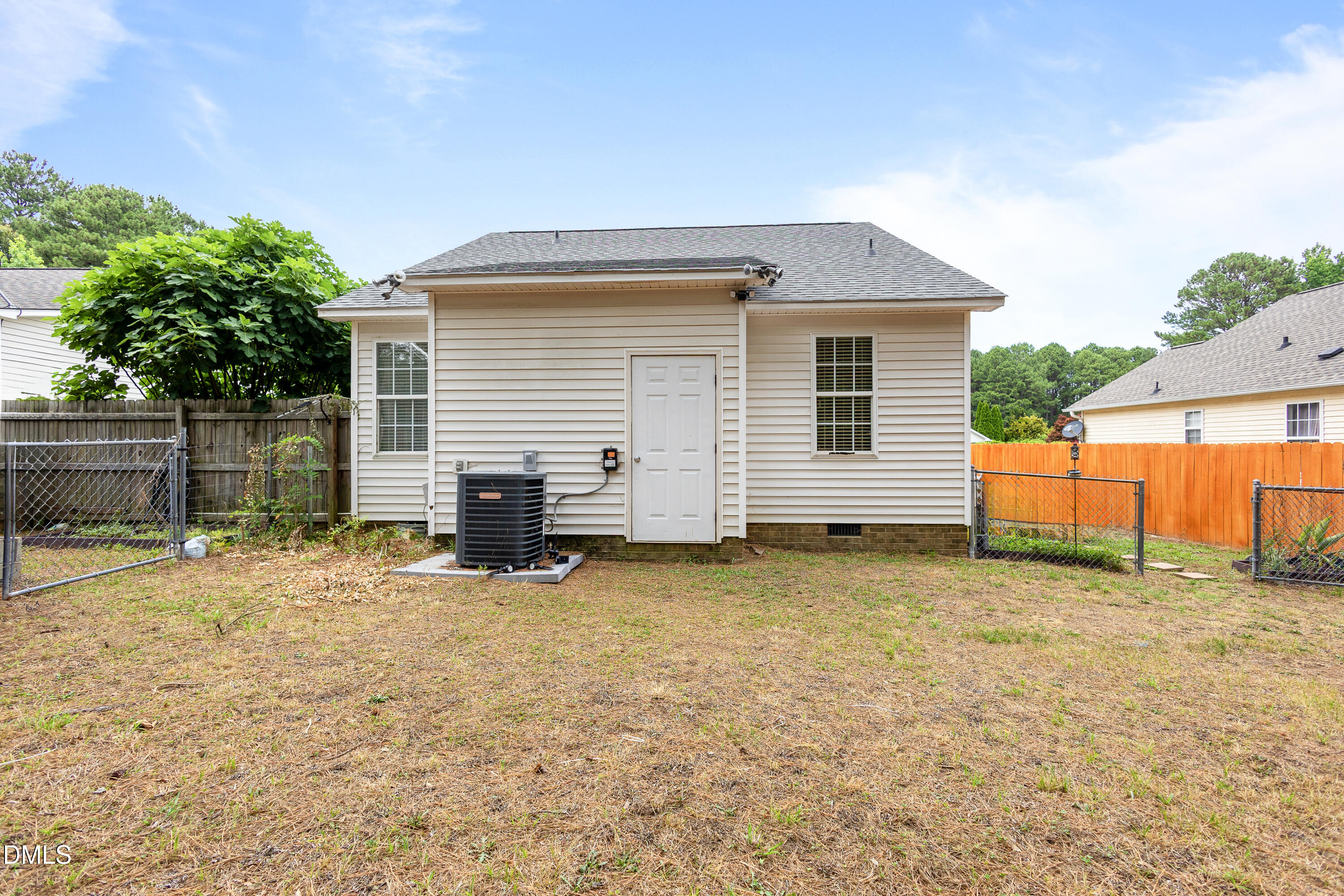 2889 Bennington Drive Property Photo 17