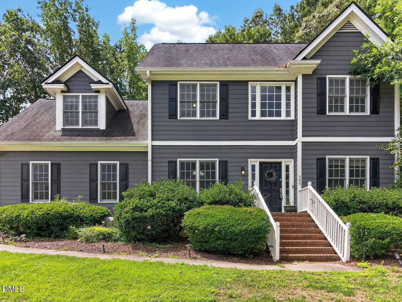 305 Neuse Ridge Drive Property Photo 1