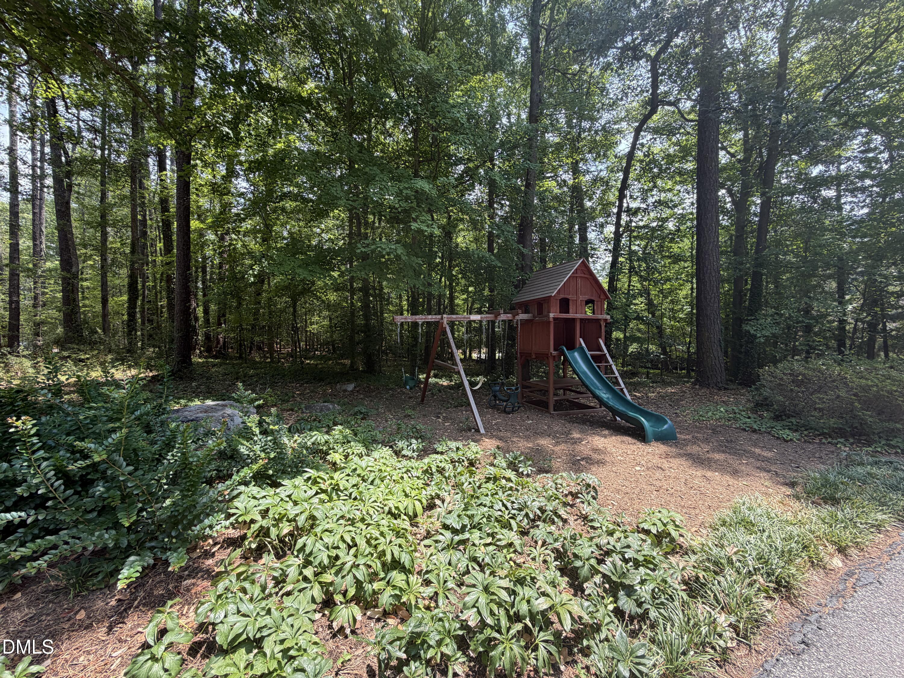 3725 Hope Valley Road Property Photo 4