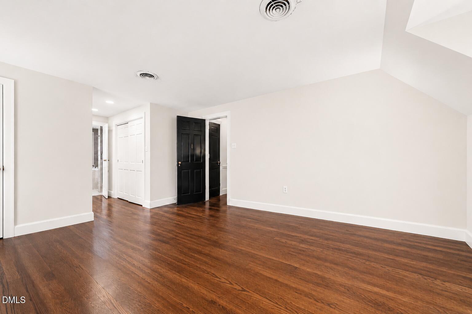 3725 Hope Valley Road Property Photo 17