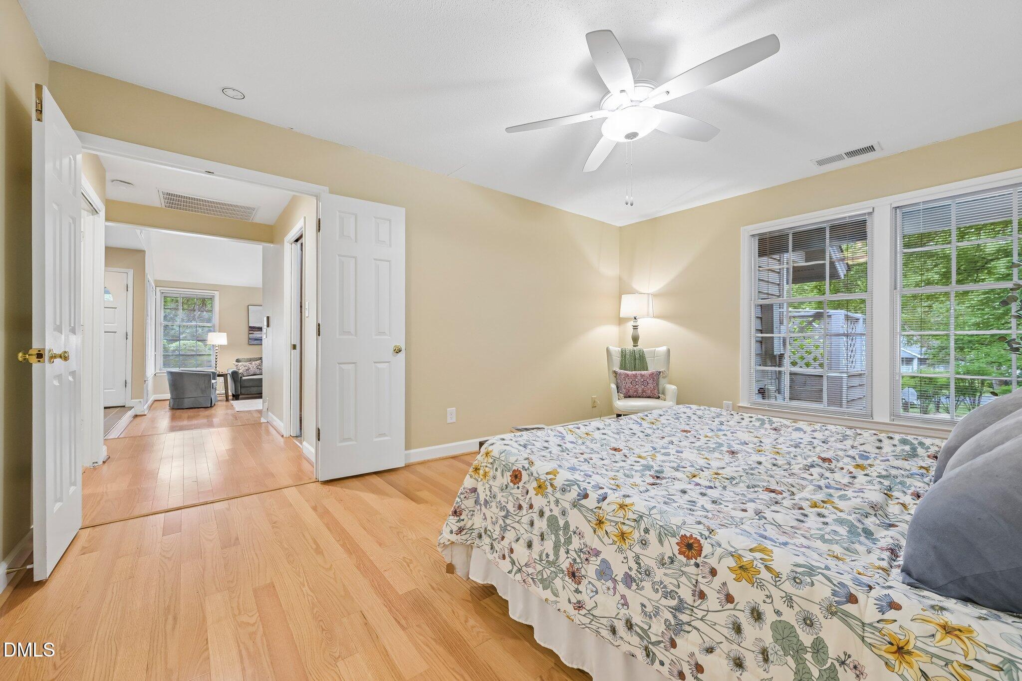 101 White Oak Way Property Photo 15