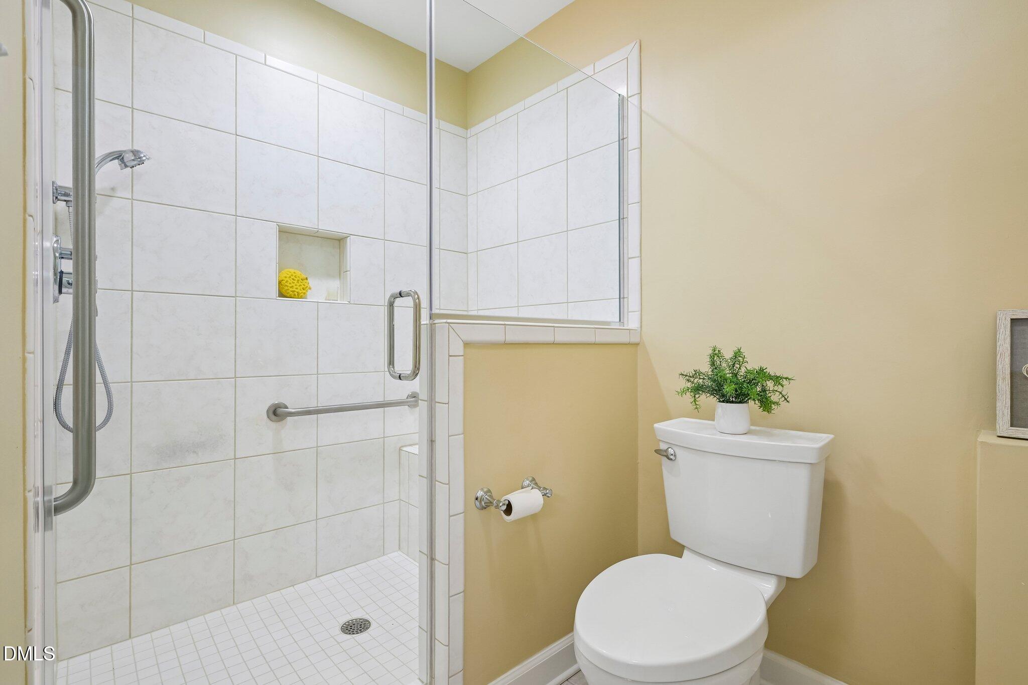 101 White Oak Way Property Photo 17