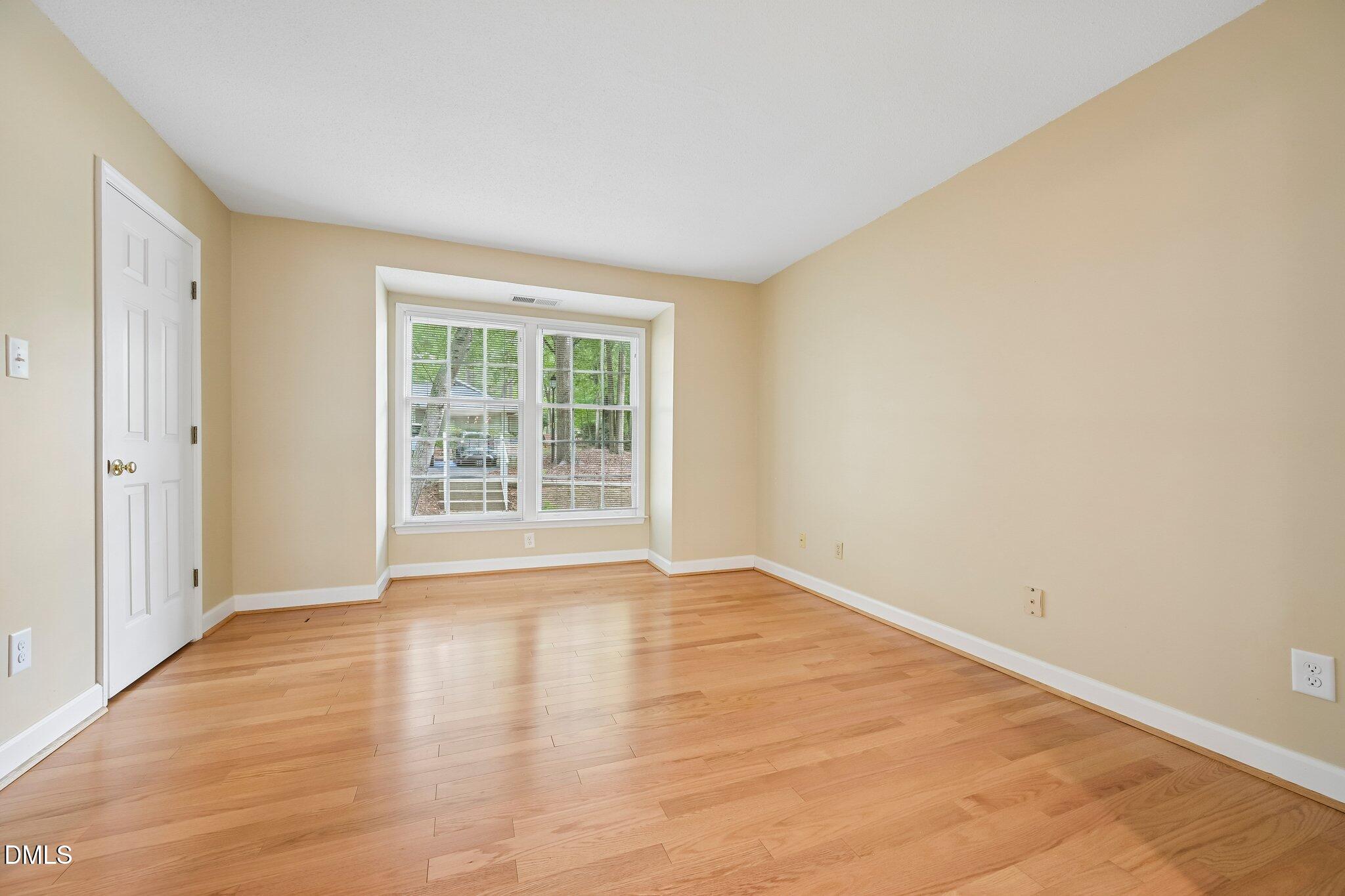 101 White Oak Way Property Photo 18