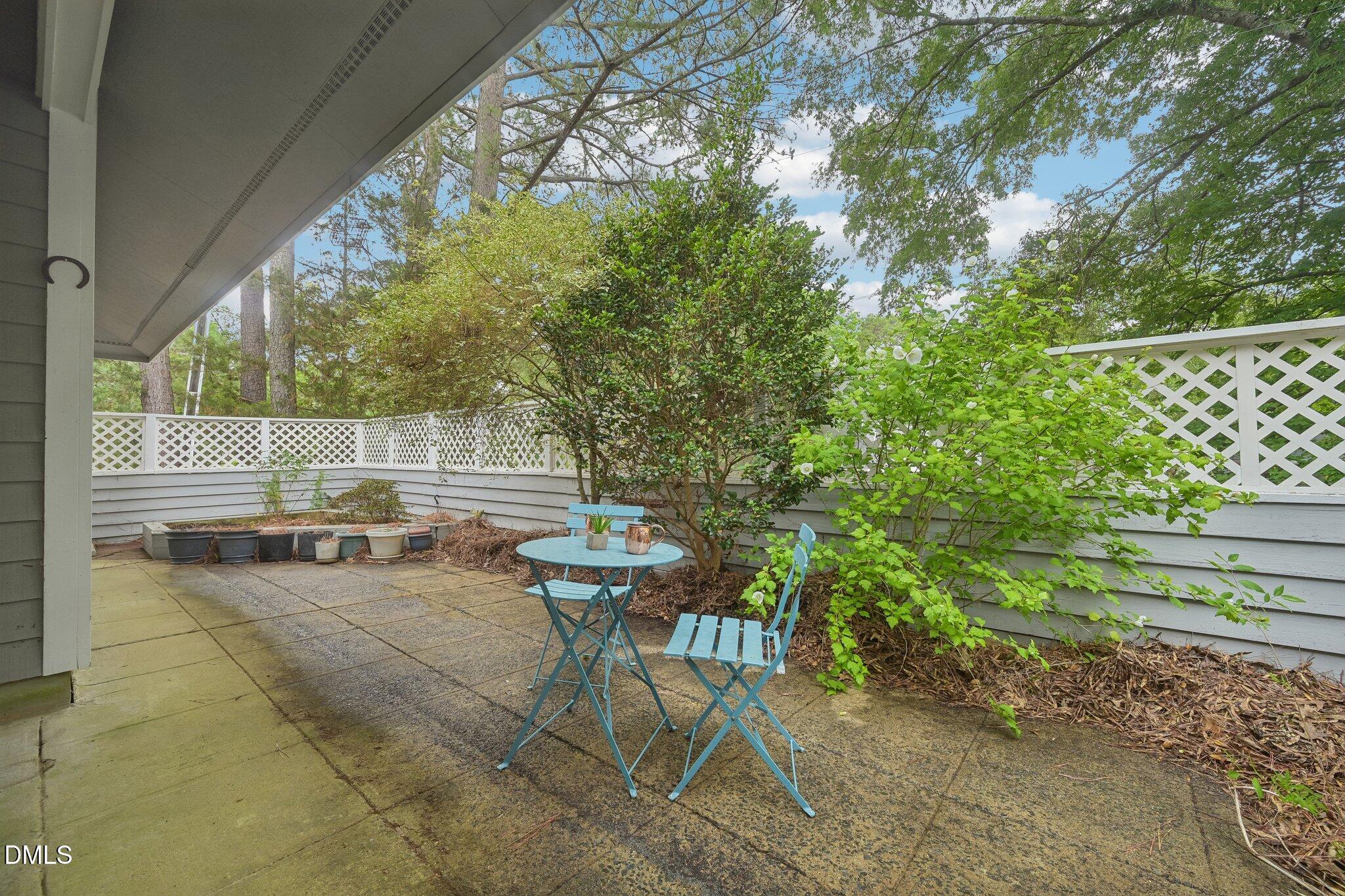 101 White Oak Way Property Photo 23