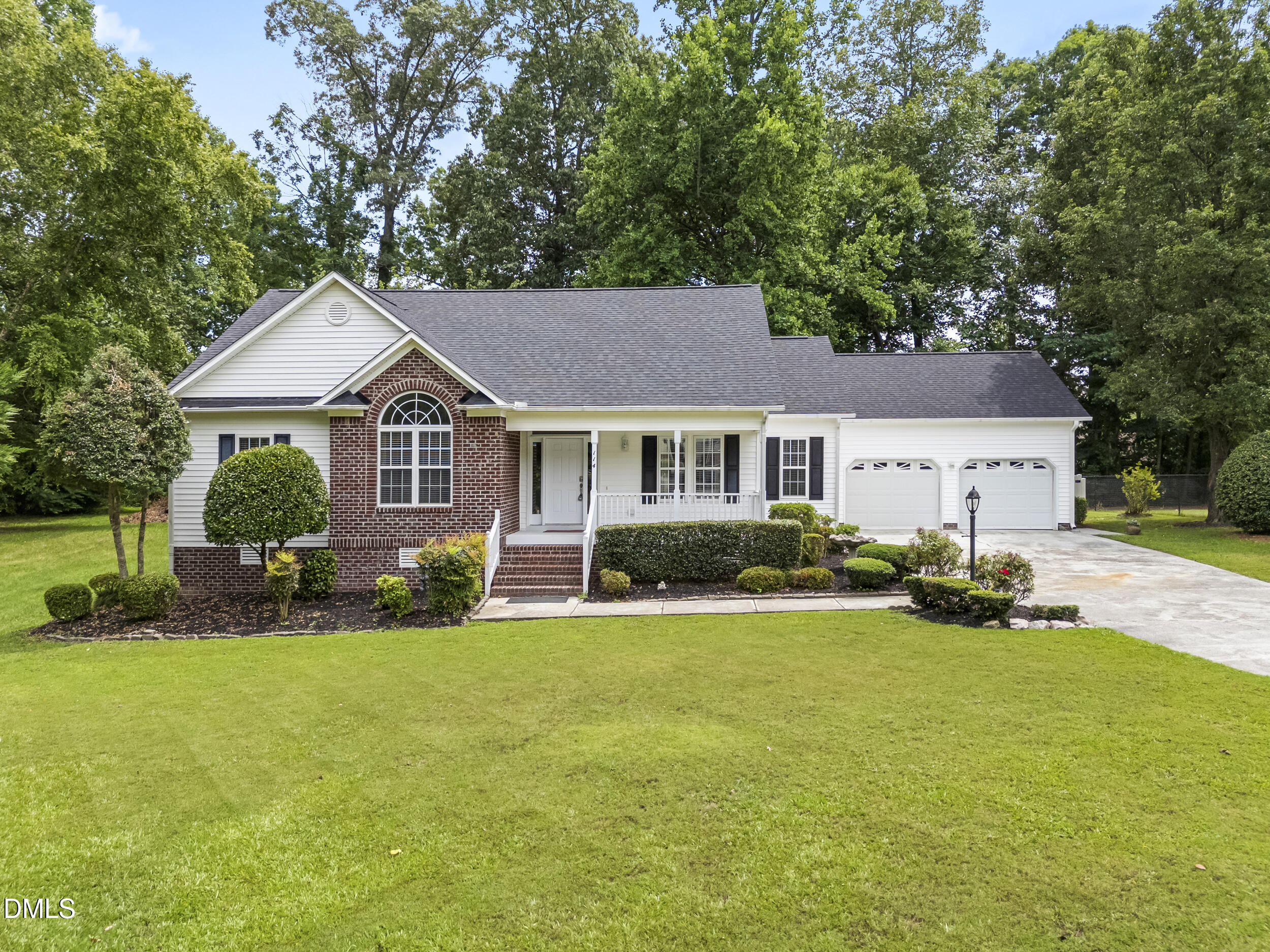 114 Skipping Stone Drive Property Photo 1