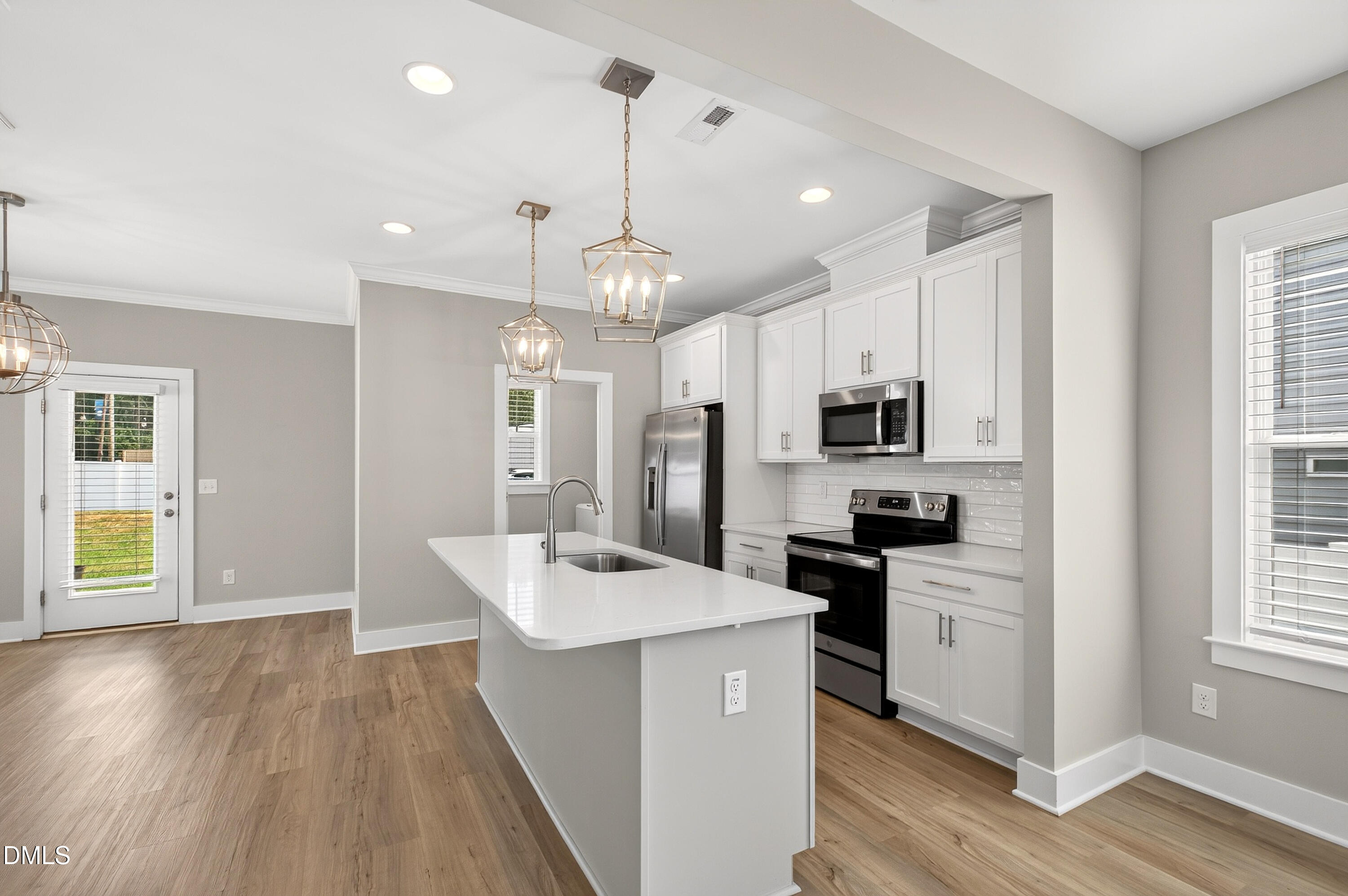 101 Averly Court Property Photo 16