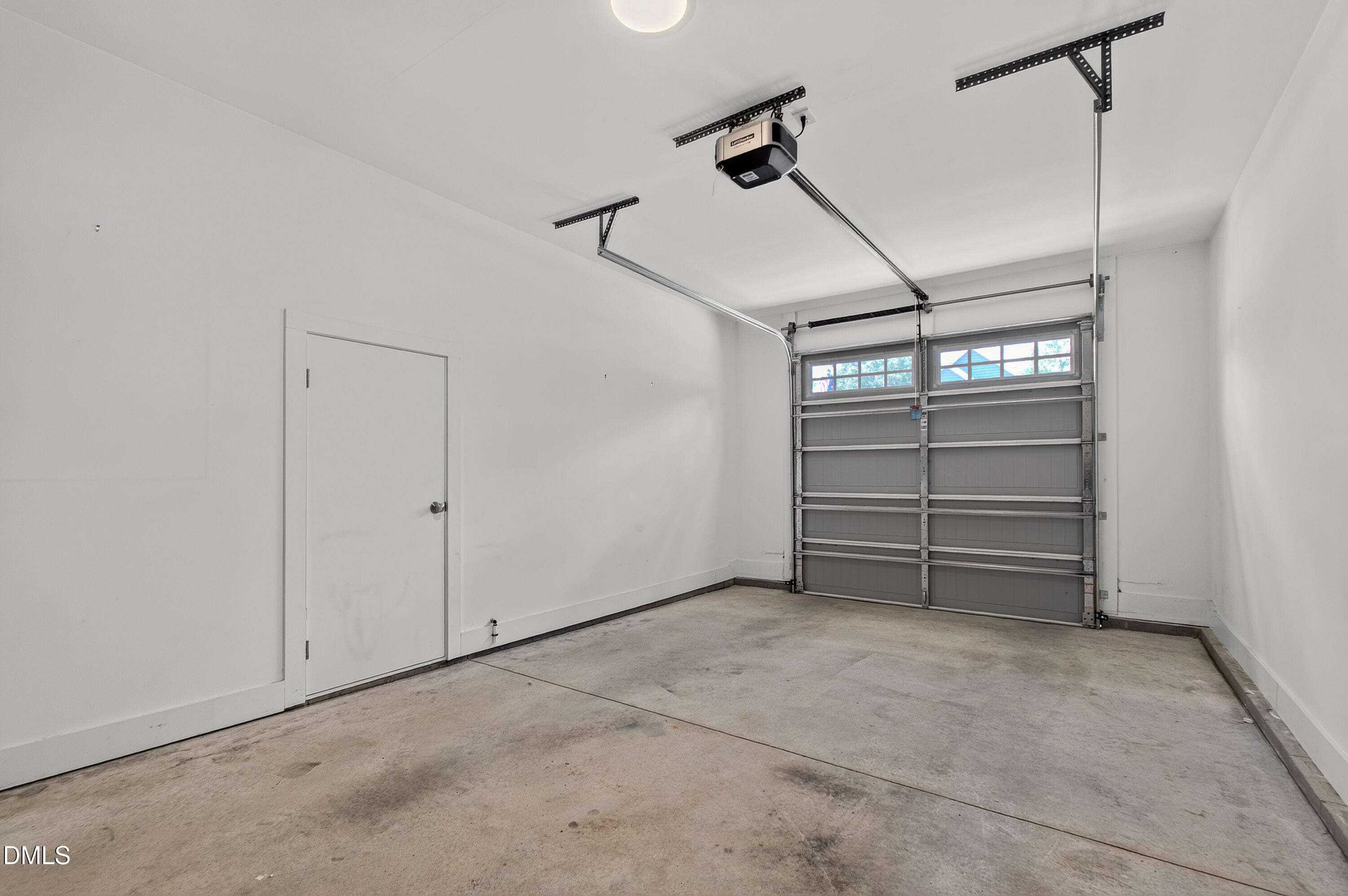 101 Averly Court Property Photo 33