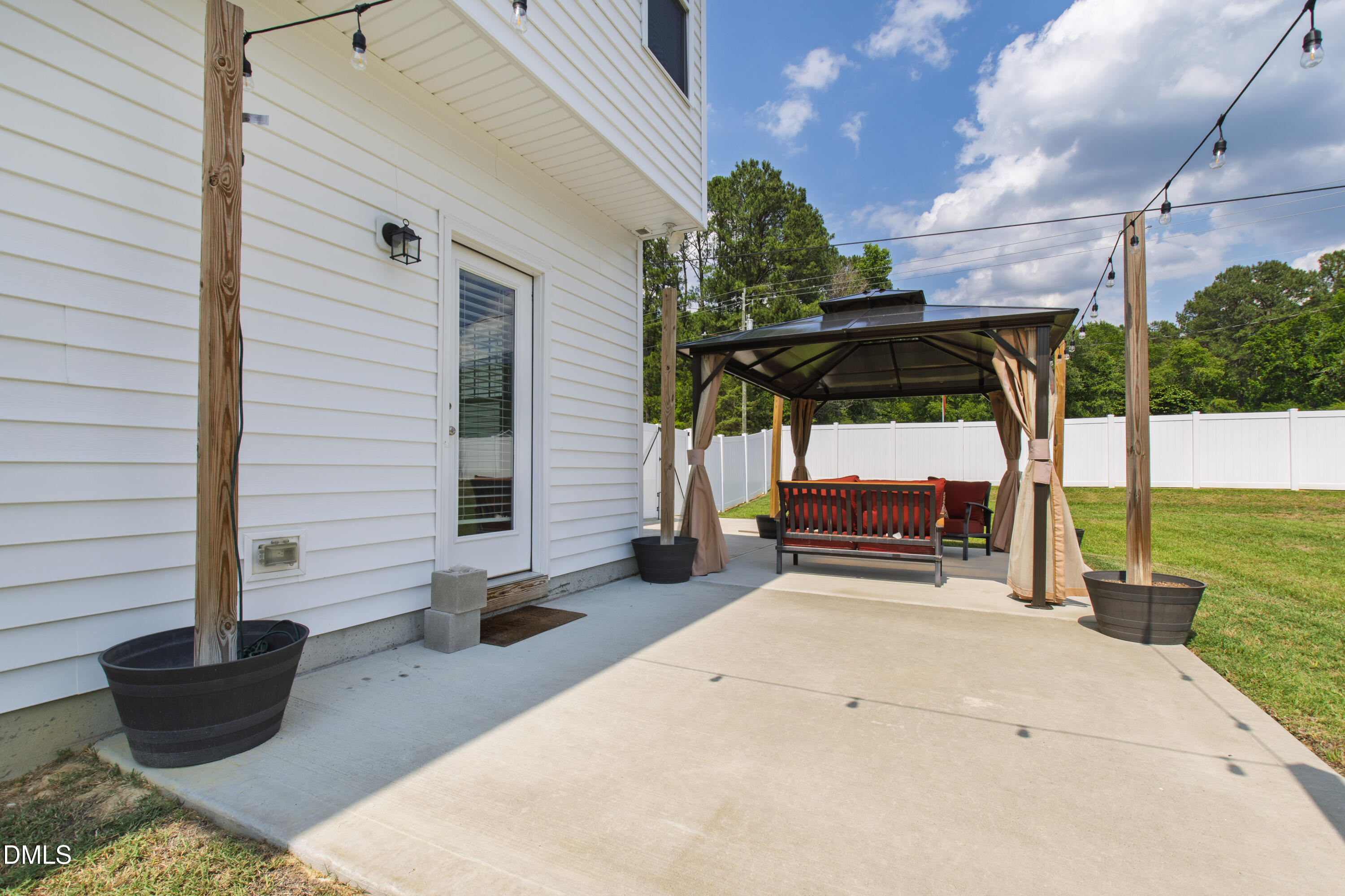 101 Averly Court Property Photo 34