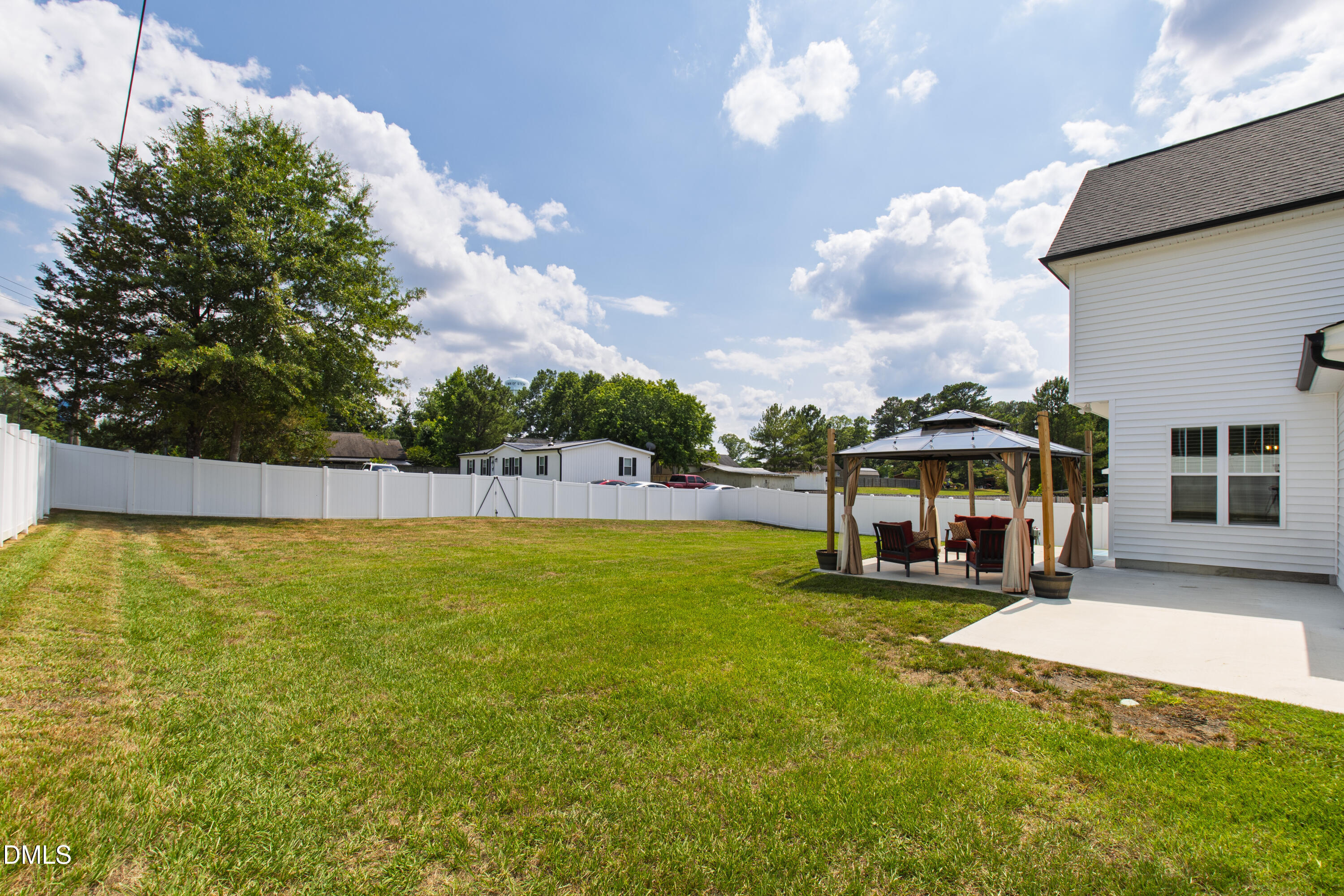 101 Averly Court Property Photo 35