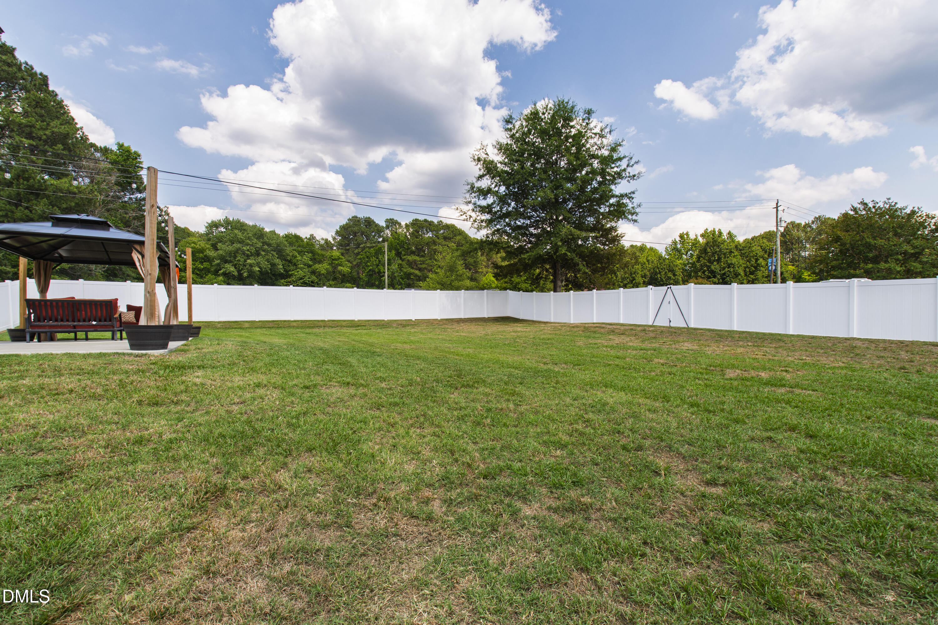 101 Averly Court Property Photo 38