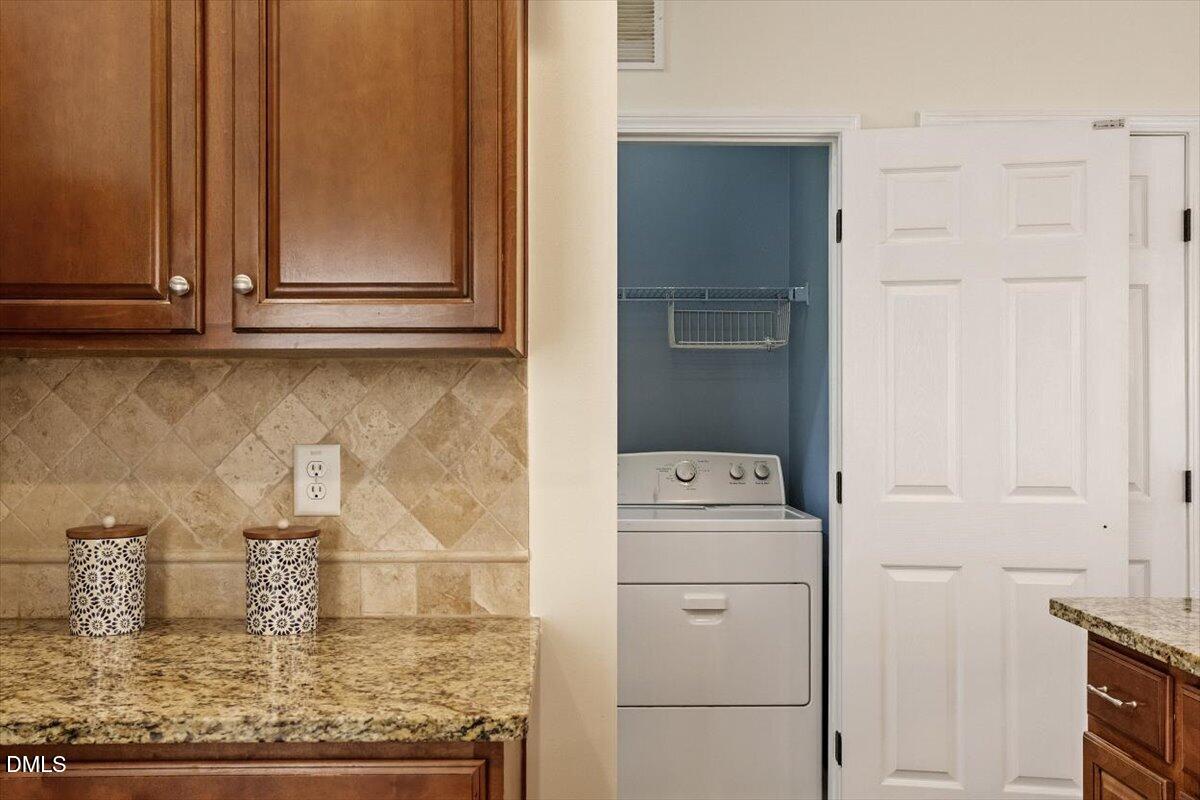 988 Ambergate Station Property Photo 17