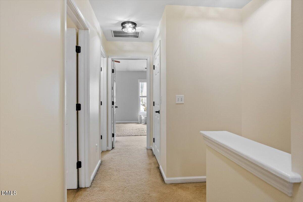 988 Ambergate Station Property Photo 32