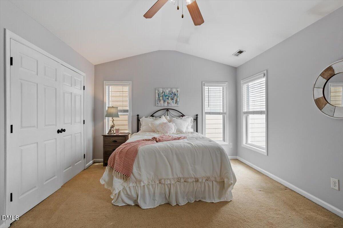 988 Ambergate Station Property Photo 34