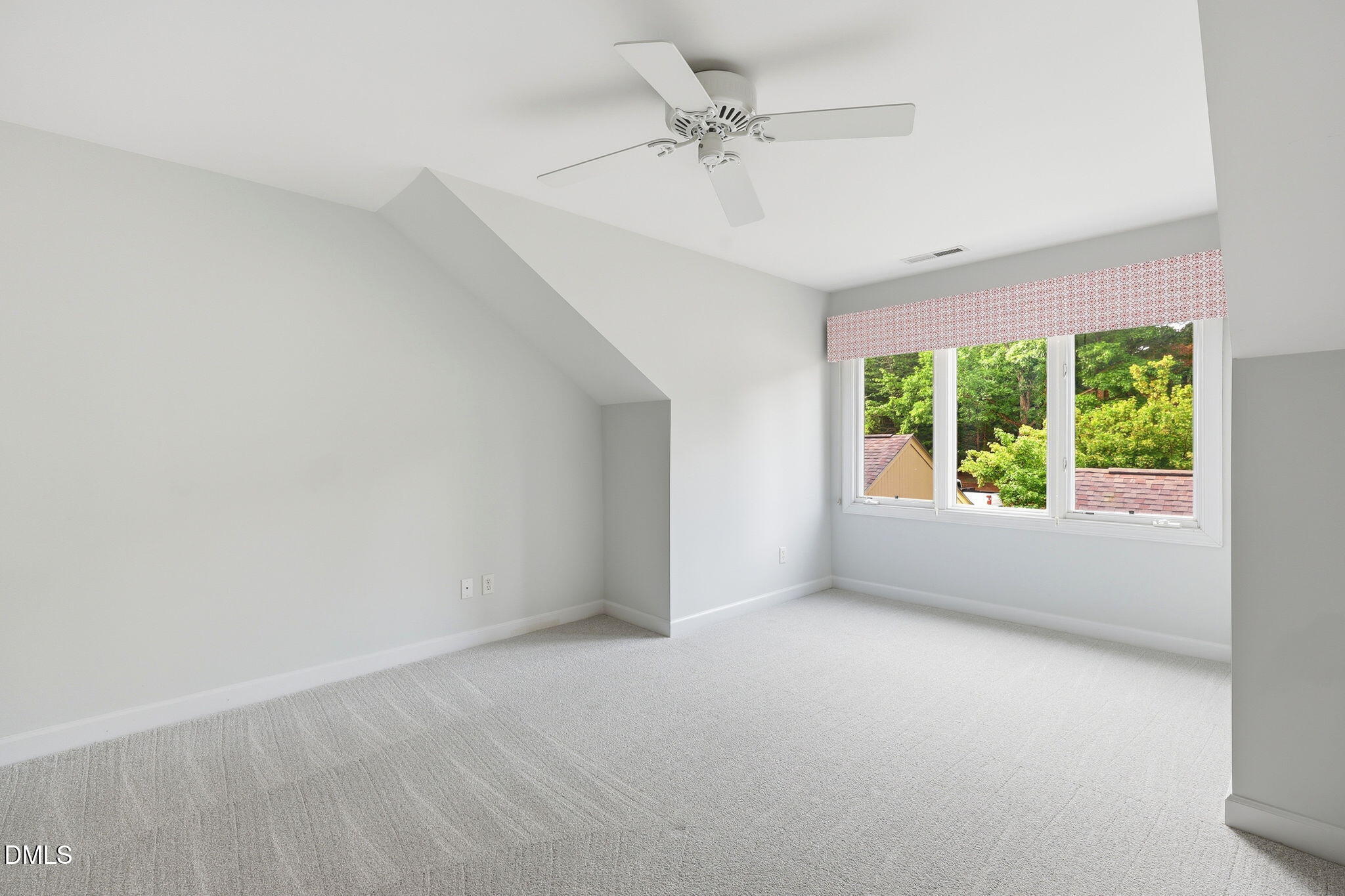 30 Innisfree Drive Property Photo 25