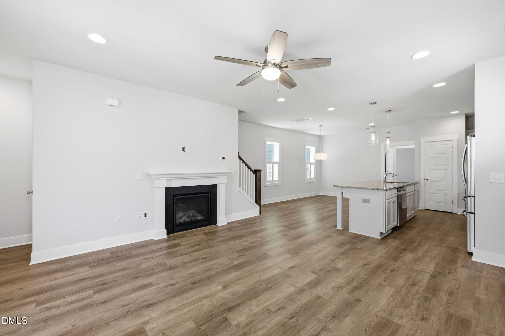 414 Shadow Falls Drive Property Photo 6