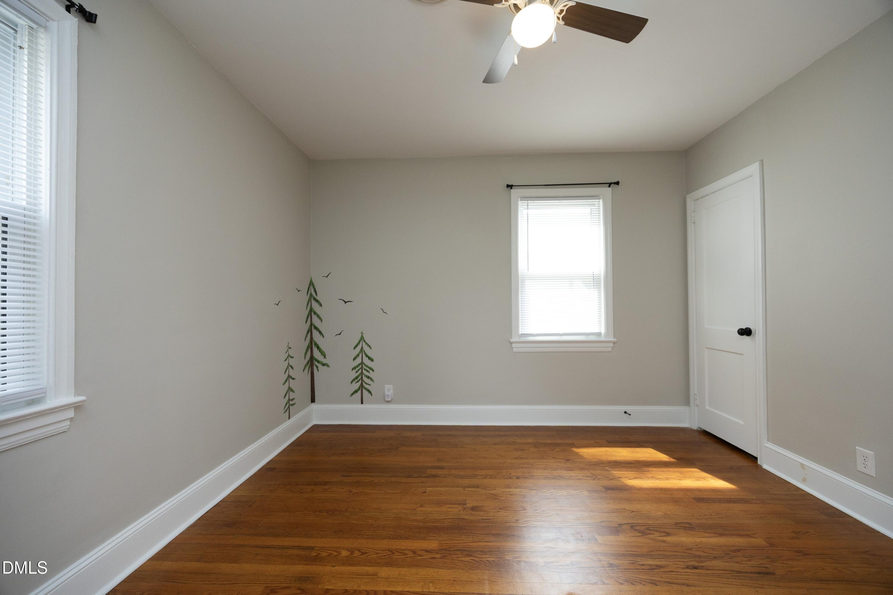 907 S 2nd Street Property Photo 18