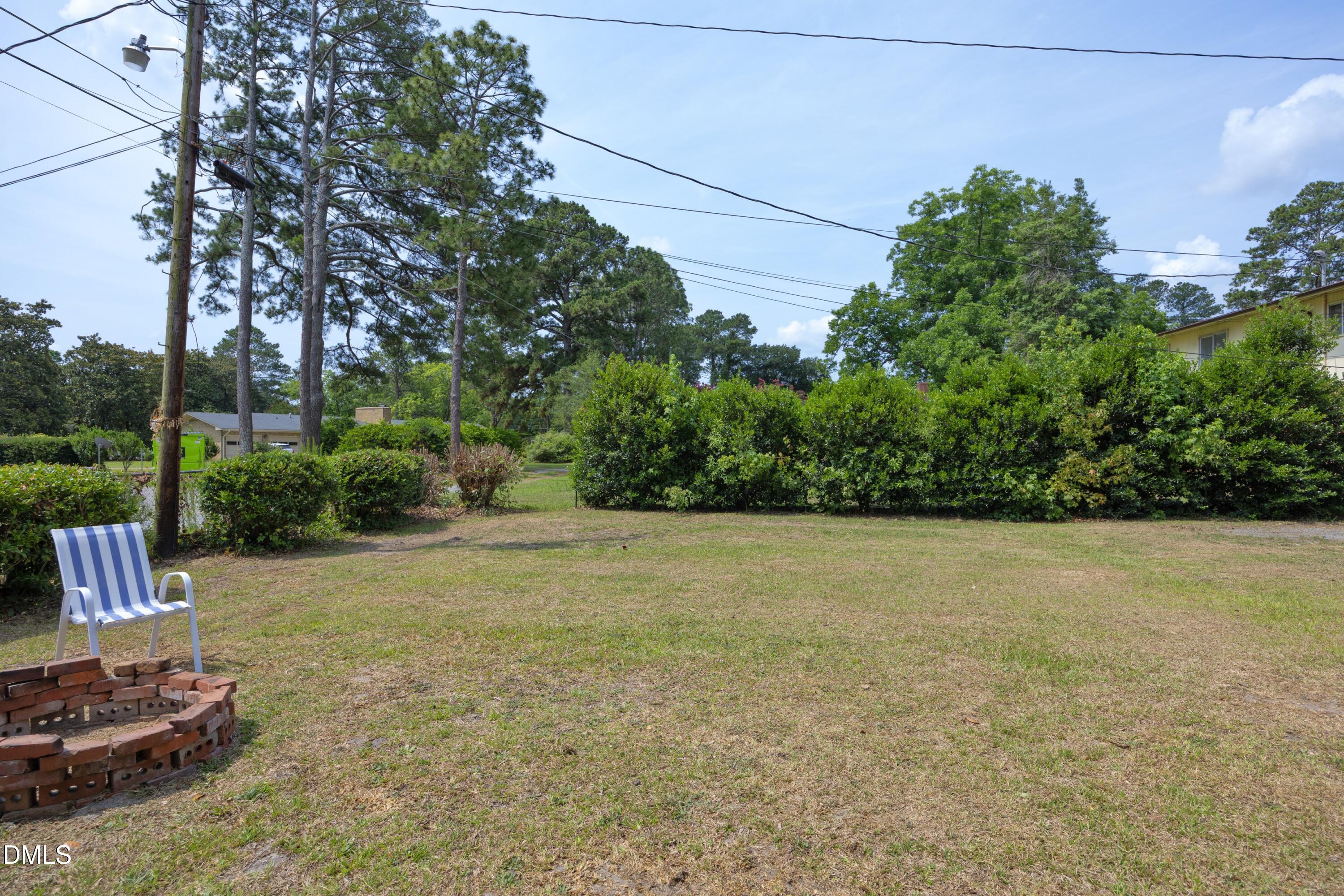 907 S 2nd Street Property Photo 24