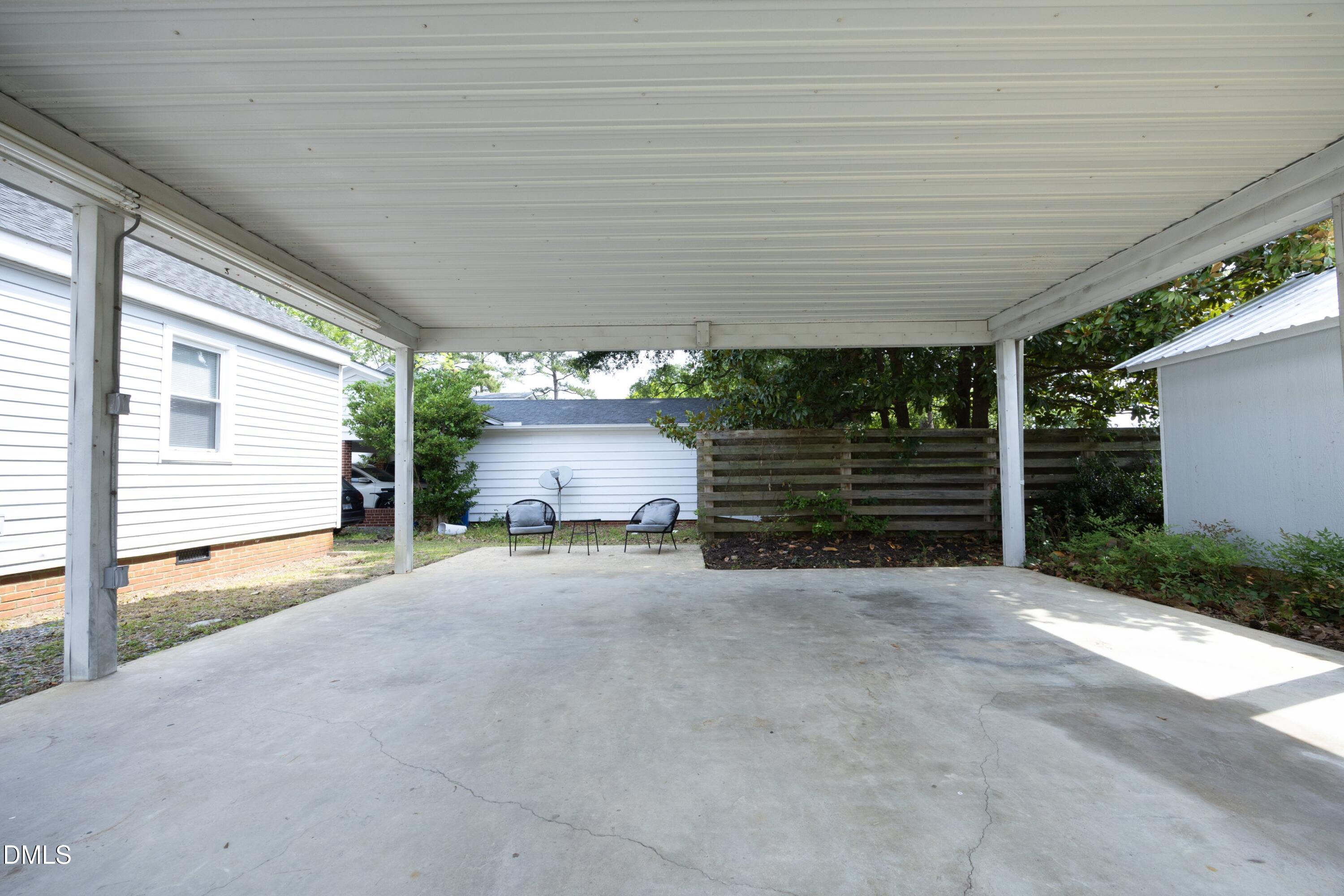 907 S 2nd Street Property Photo 25
