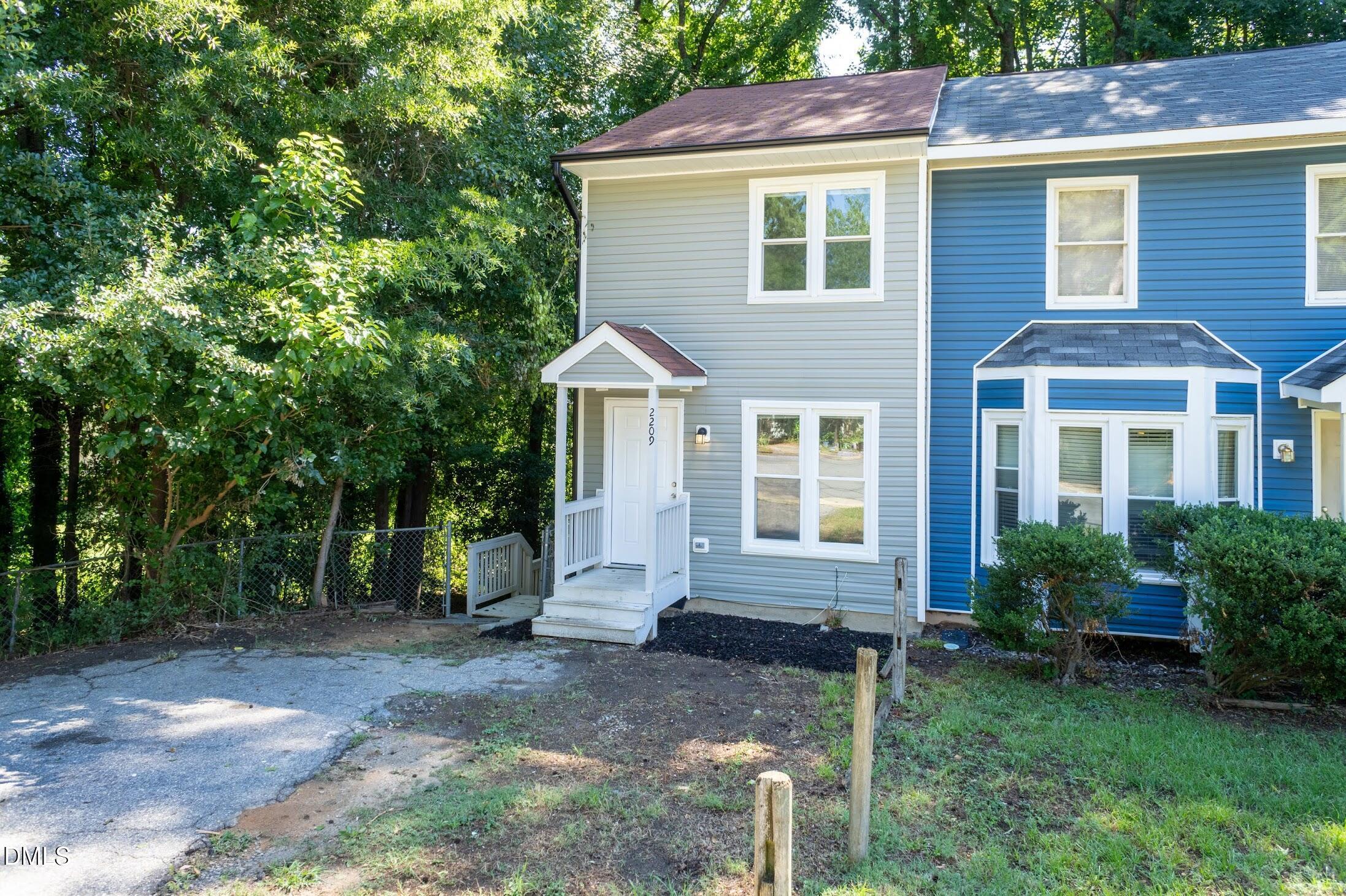 2209 Quartz Court Property Photo 1