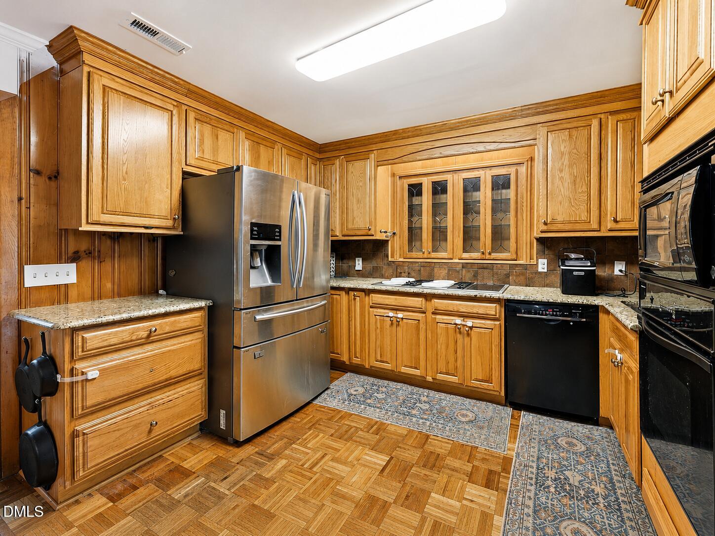 4505 Renfrew Drive Property Photo 7