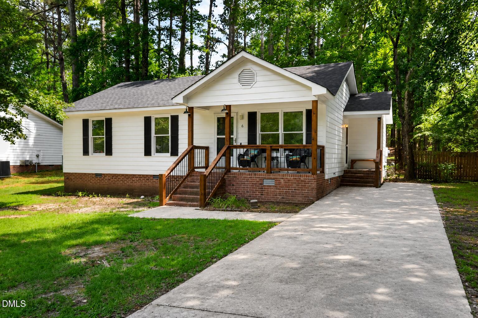 6 Olde Tavern Drive Property Photo 1