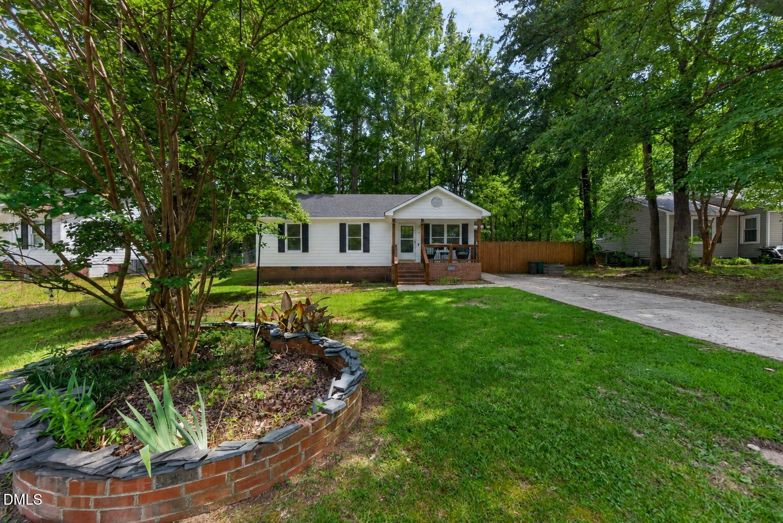 6 Olde Tavern Drive Property Photo 3